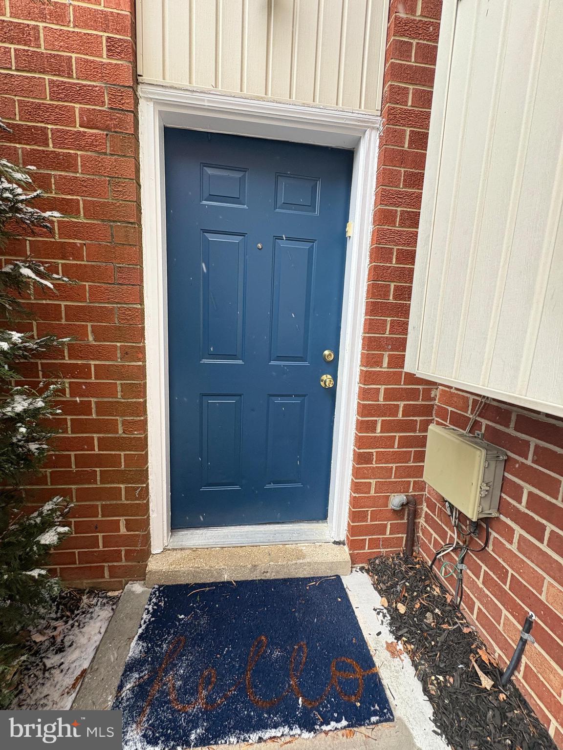 VILLAGE OF OAKLAND MILLS - Residential Lease