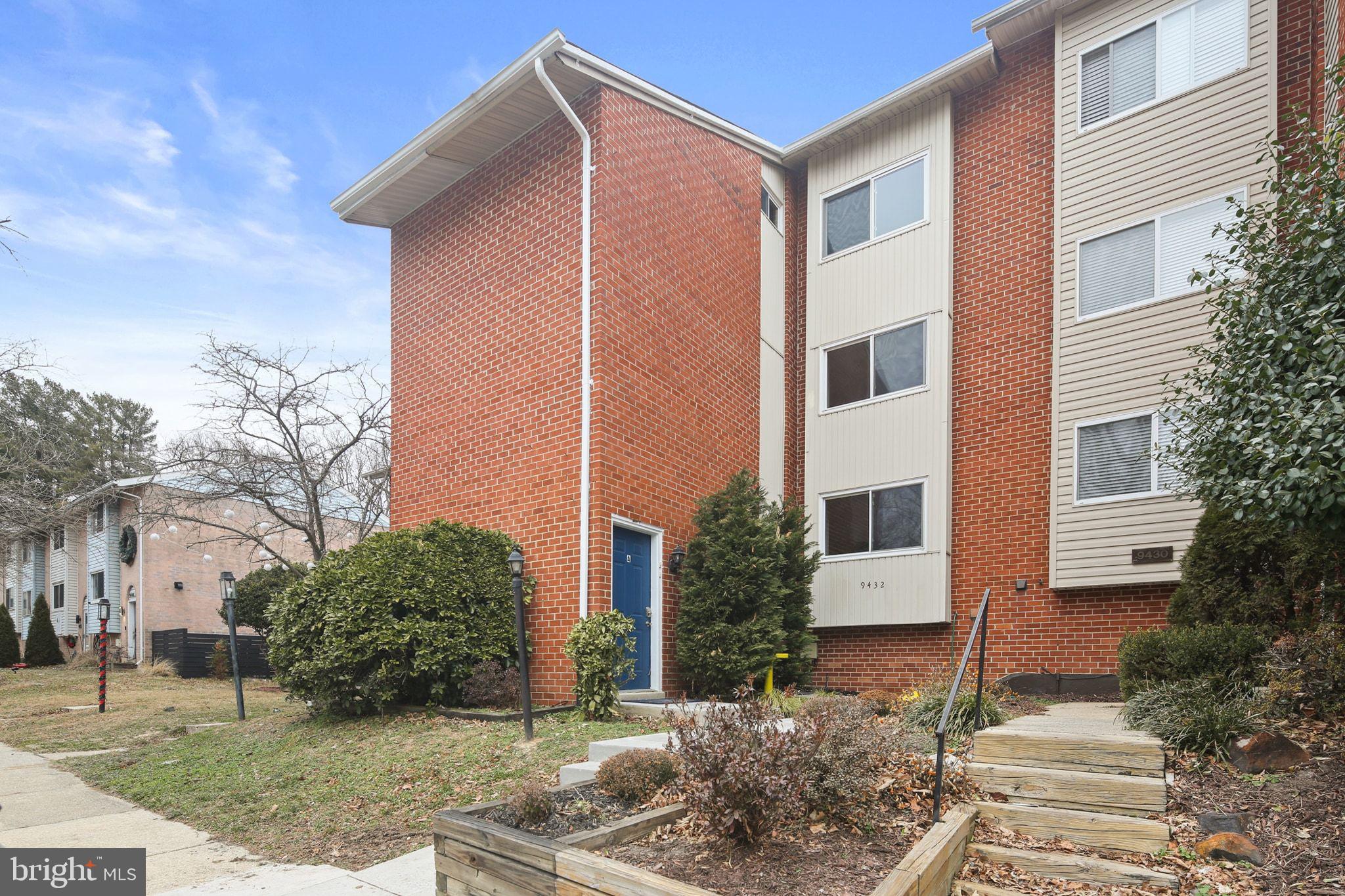 VILLAGE OF OAKLAND MILLS - Residential Lease