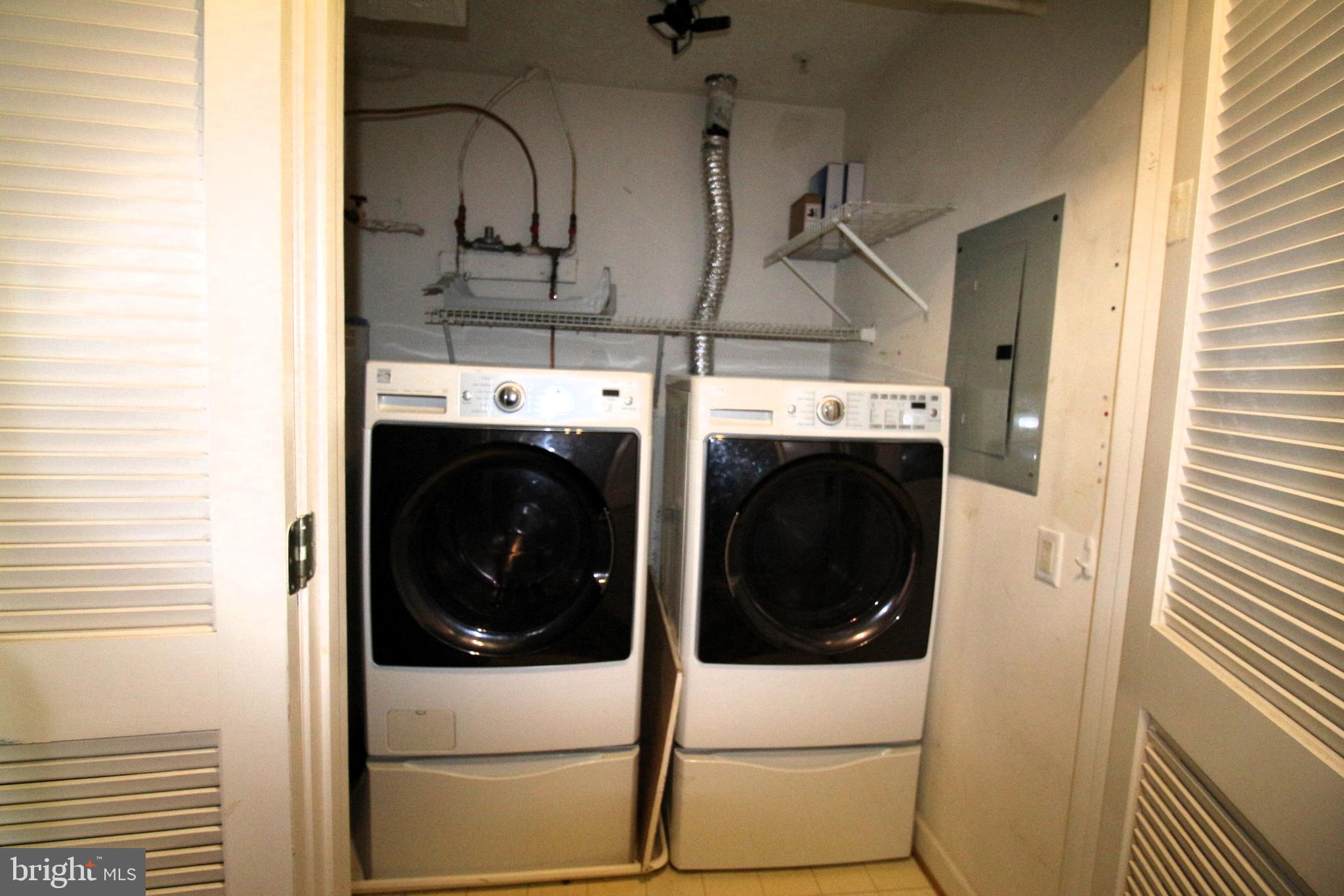 SPRING RIDGE - Residential