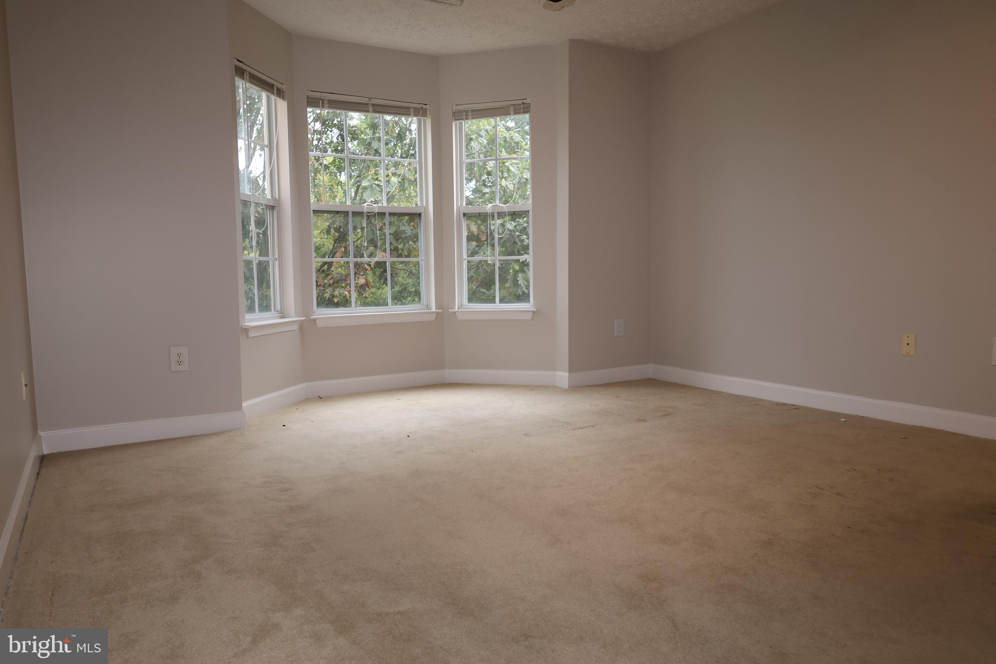 SPRING RIDGE - Residential