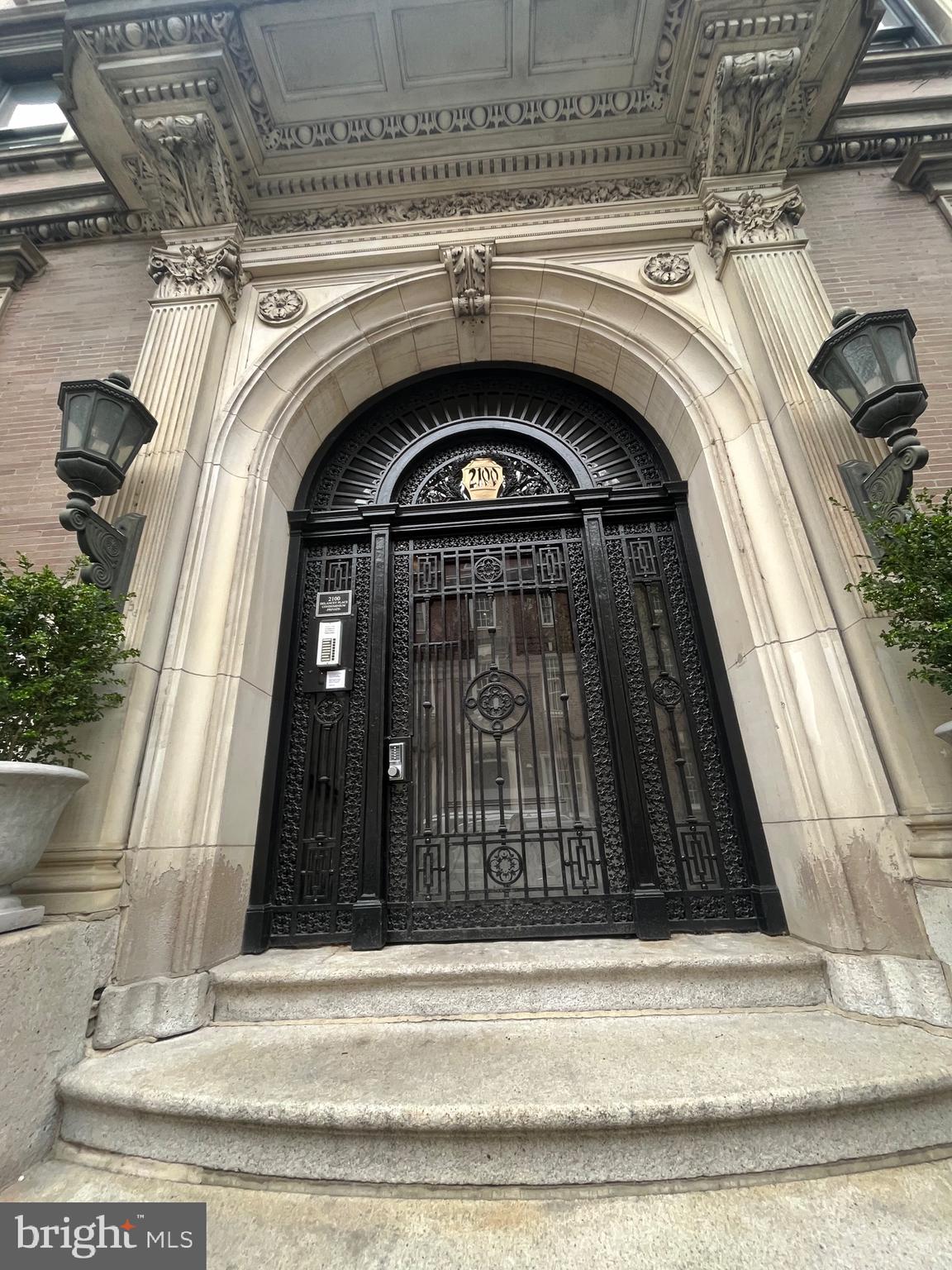 RITTENHOUSE SQUARE - Residential Lease