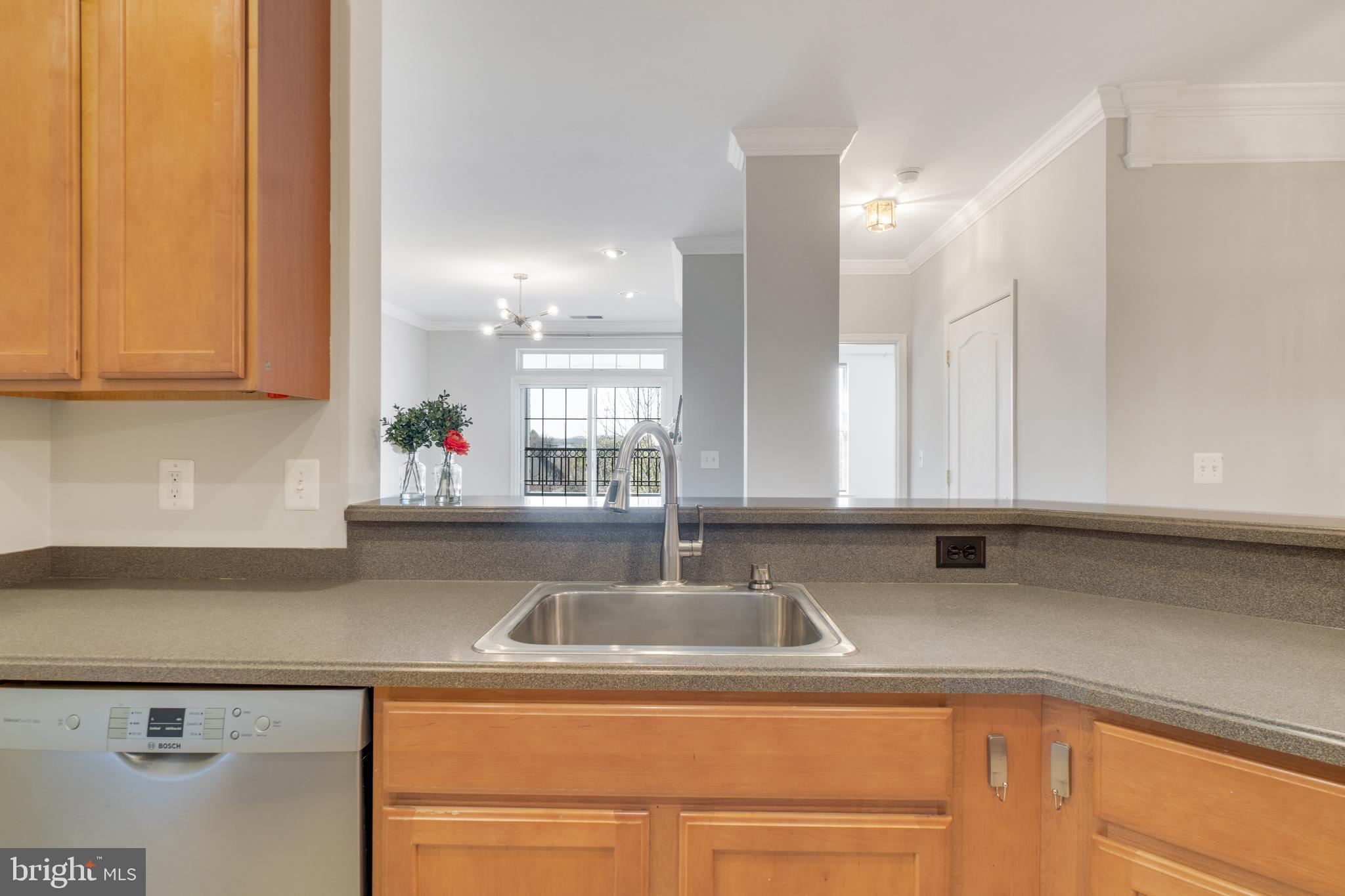 5801 CLIPPER LANE 405
