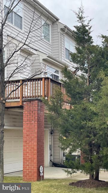 RETREAT AT FAIRWOOD TOWN - Residential Lease