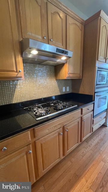 RETREAT AT FAIRWOOD TOWN - Residential Lease