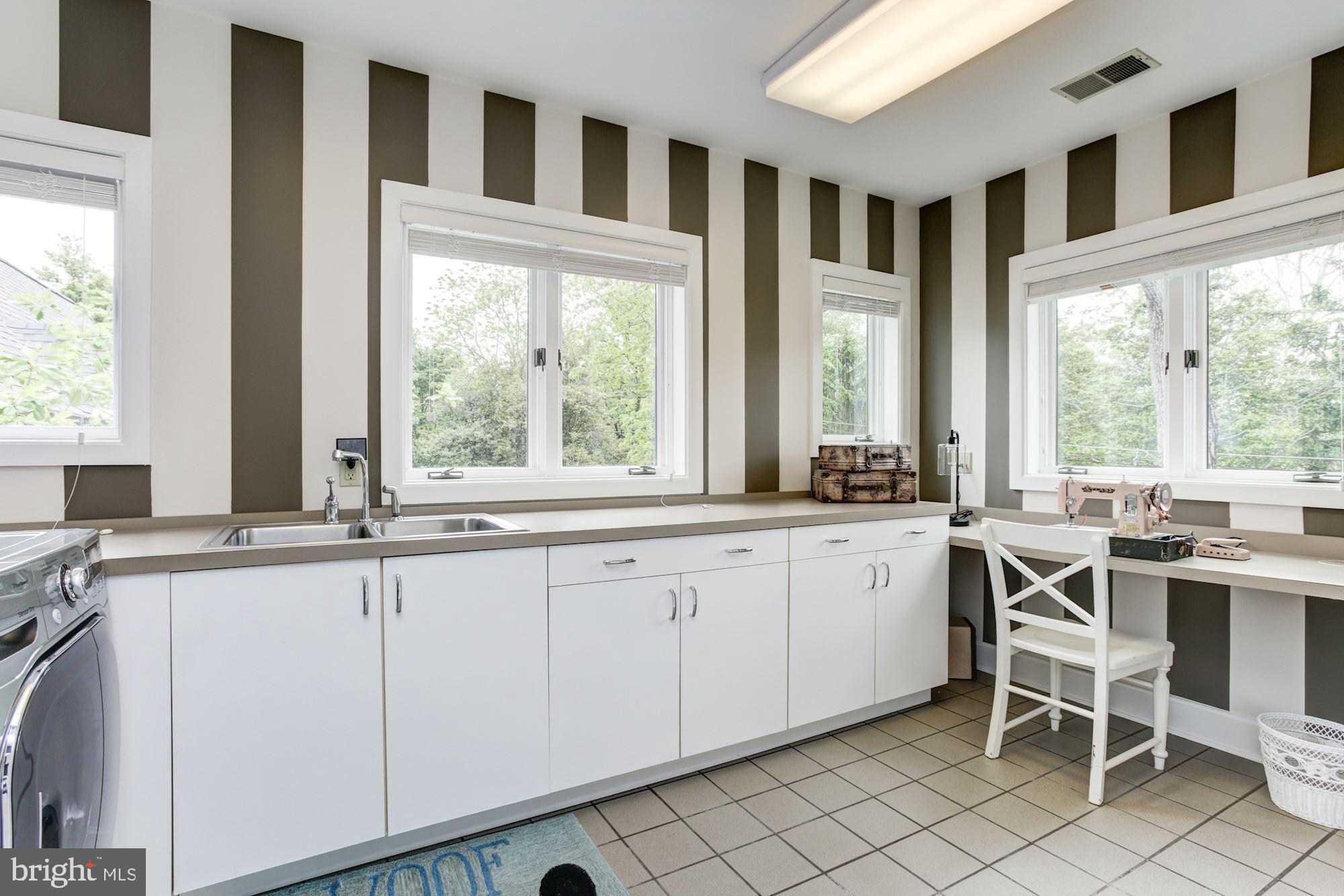 RUGBY HALL - Residential