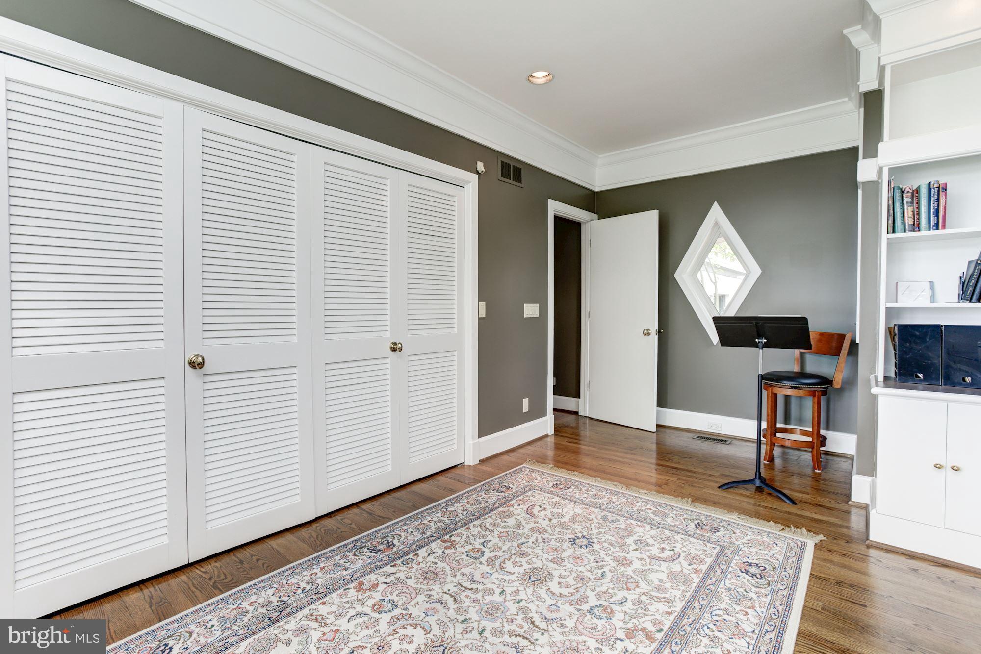 RUGBY HALL - Residential