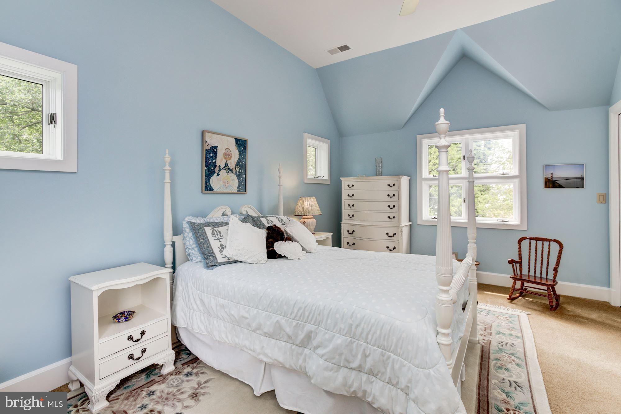 RUGBY HALL - Residential