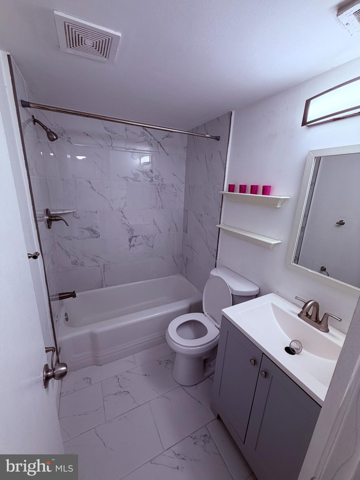 HERITAGE WOODS - Residential Lease