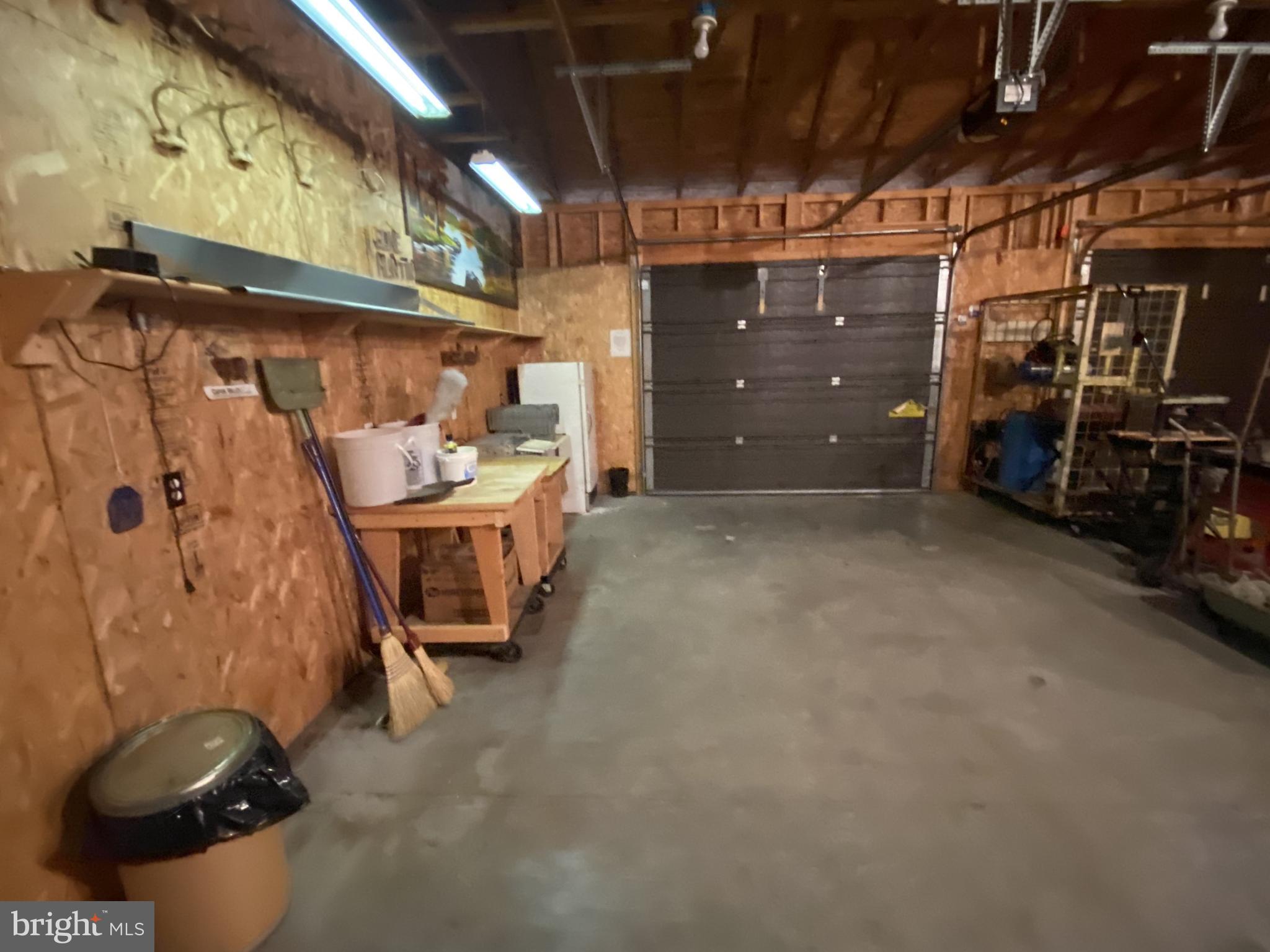 MOUNTAIN VIEW ACRES - Residential