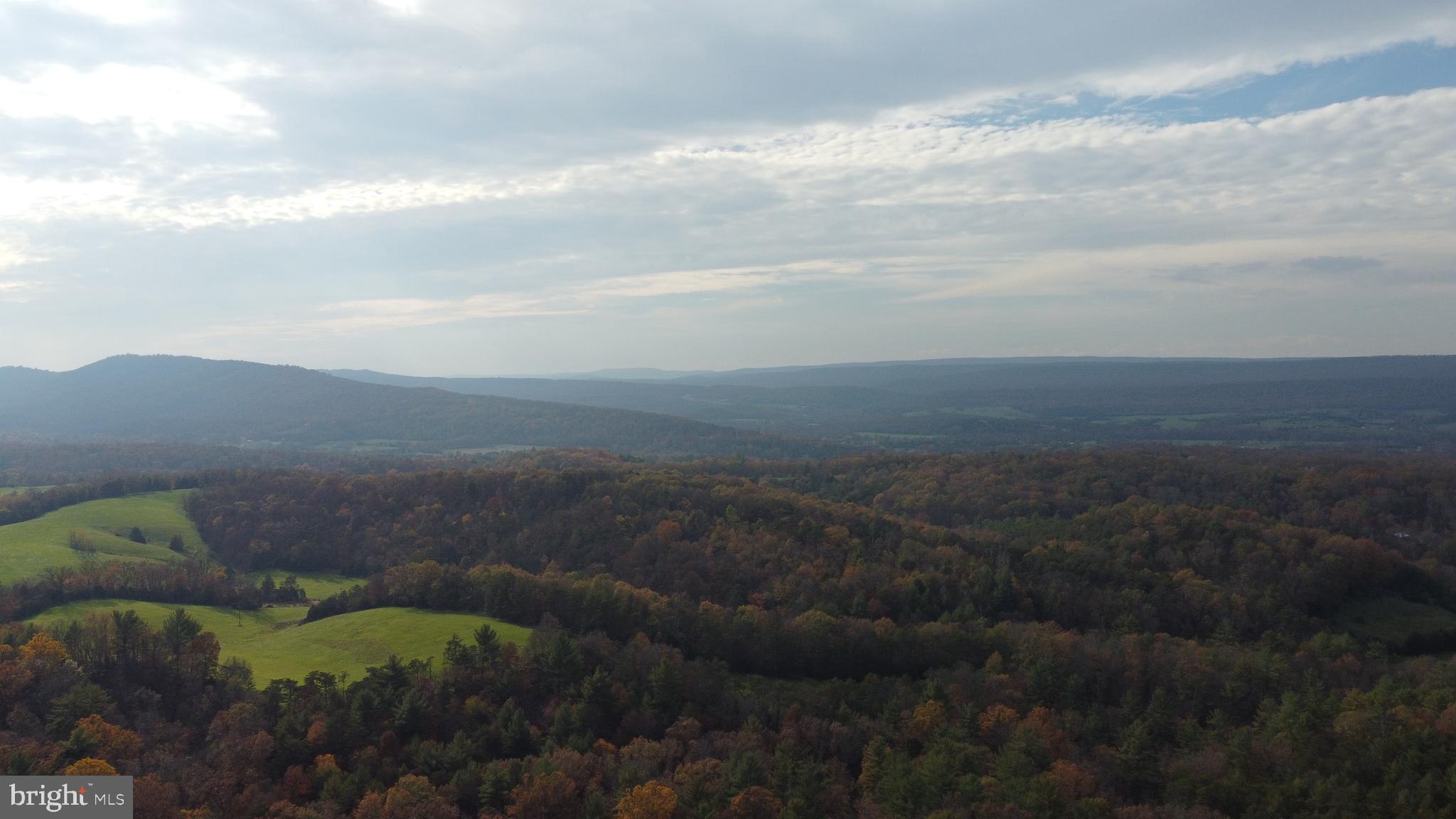 MOUNTAIN VIEW ACRES - Residential