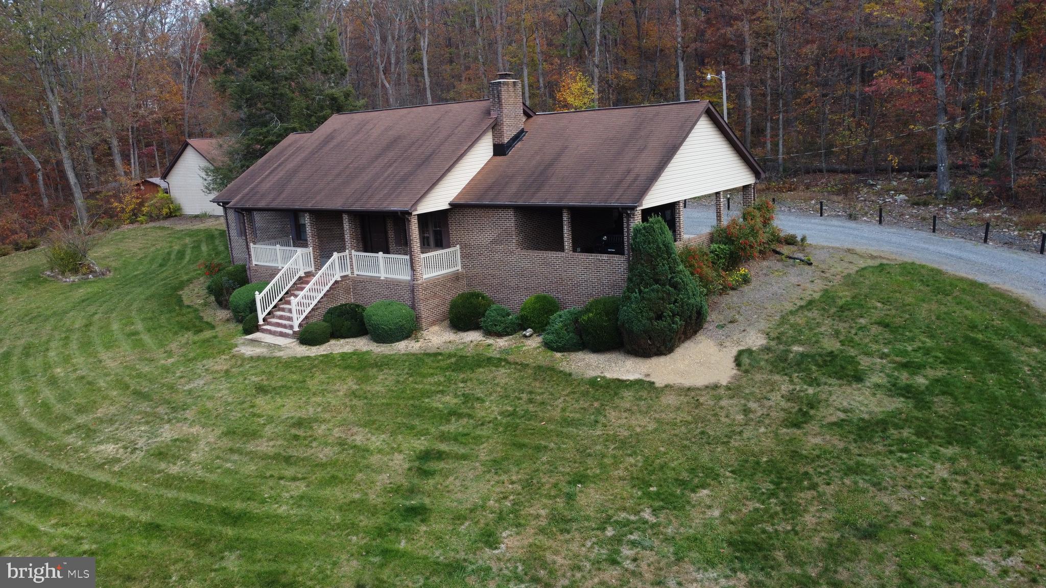 MOUNTAIN VIEW ACRES - Residential