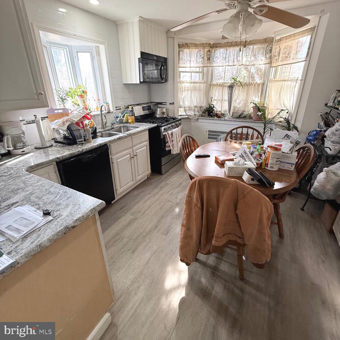 BEVERLY BOULEVARD - Residential