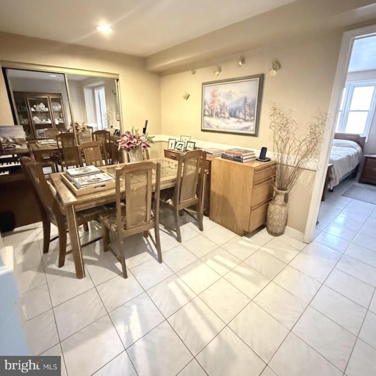 BEVERLY BOULEVARD - Residential