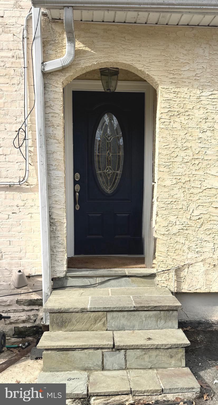 BEVERLY BOULEVARD - Residential