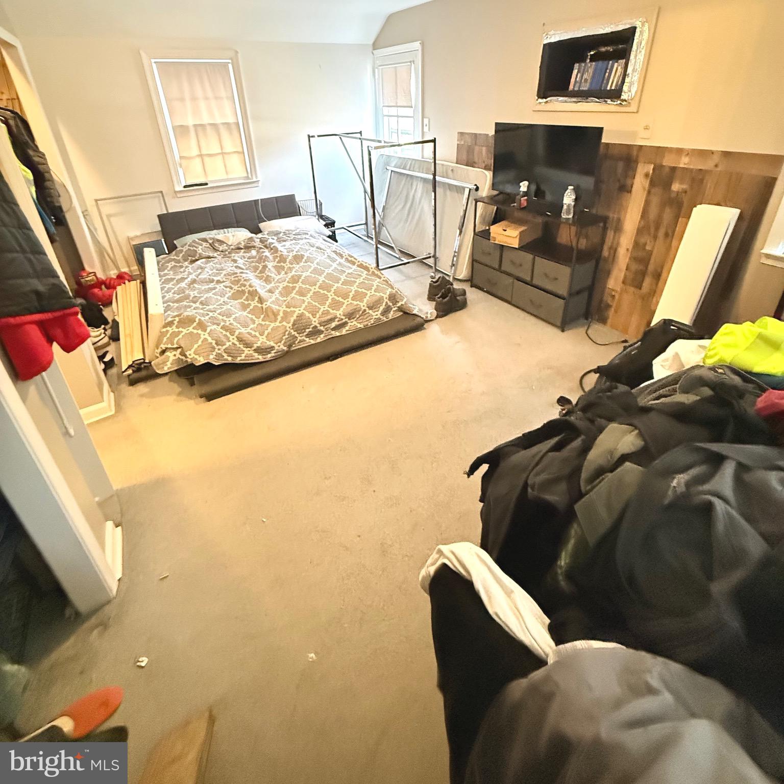 BEVERLY BOULEVARD - Residential