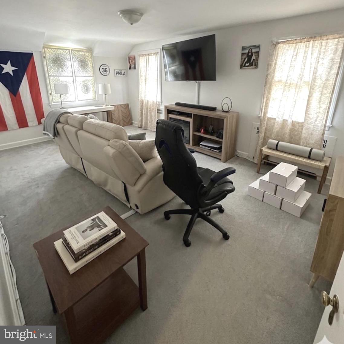 BEVERLY BOULEVARD - Residential