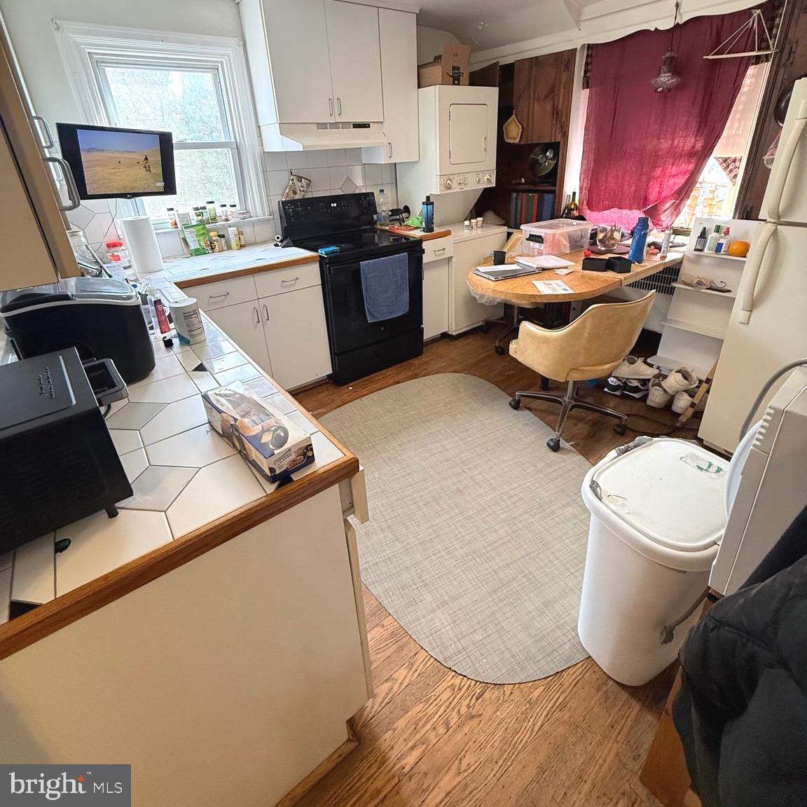 BEVERLY BOULEVARD - Residential