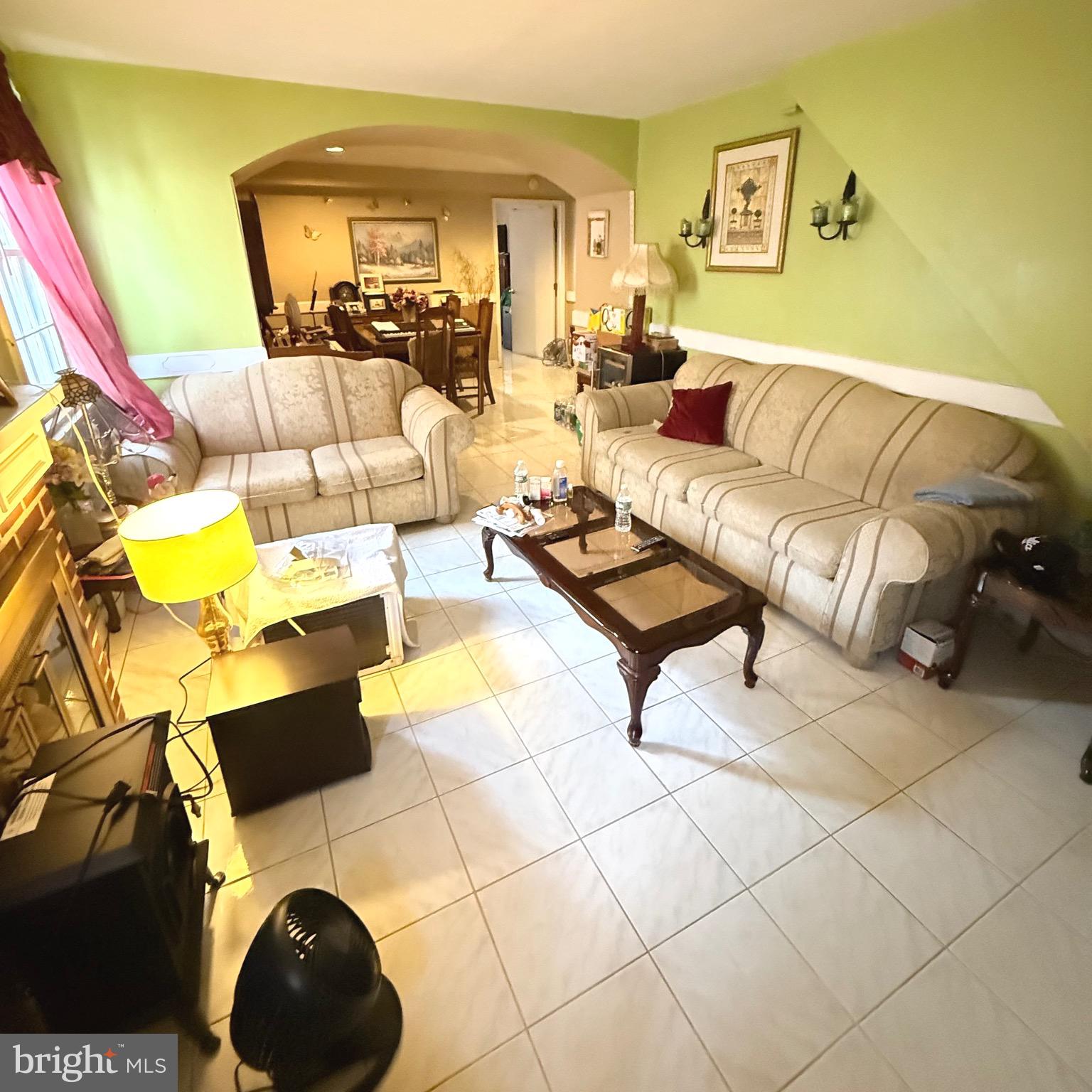 BEVERLY BOULEVARD - Residential