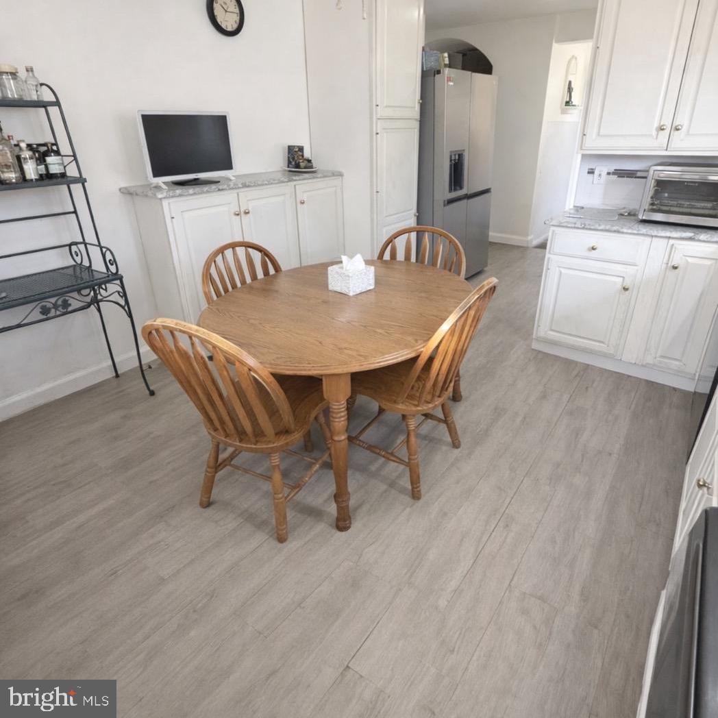 BEVERLY BOULEVARD - Residential