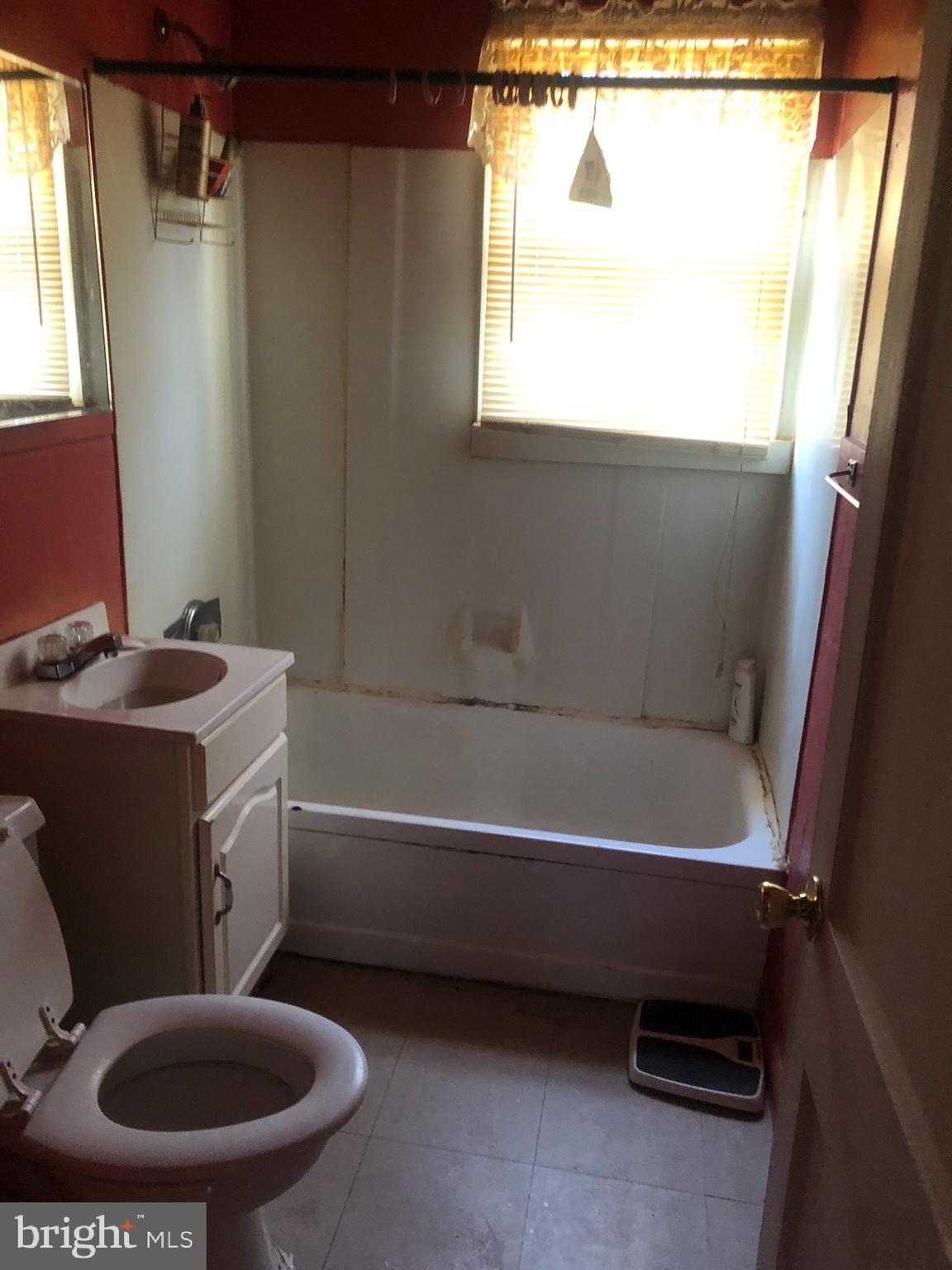 SWAN MEADOWS - Residential