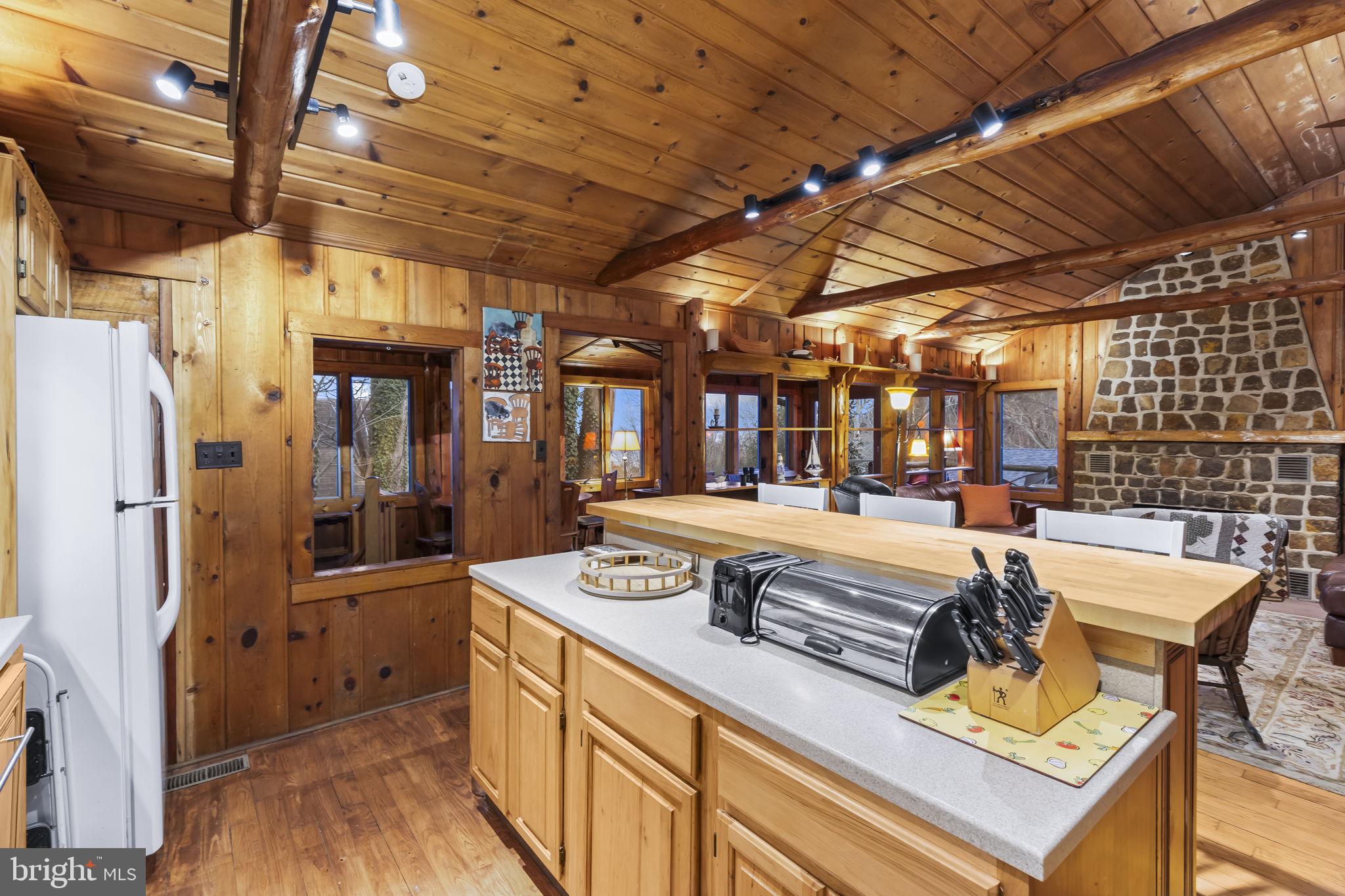 SCIENTISTS CLIFFS - Residential