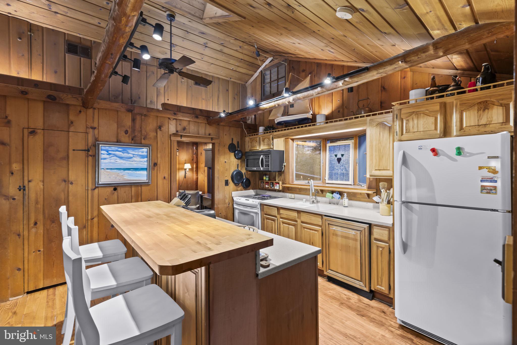 SCIENTISTS CLIFFS - Residential