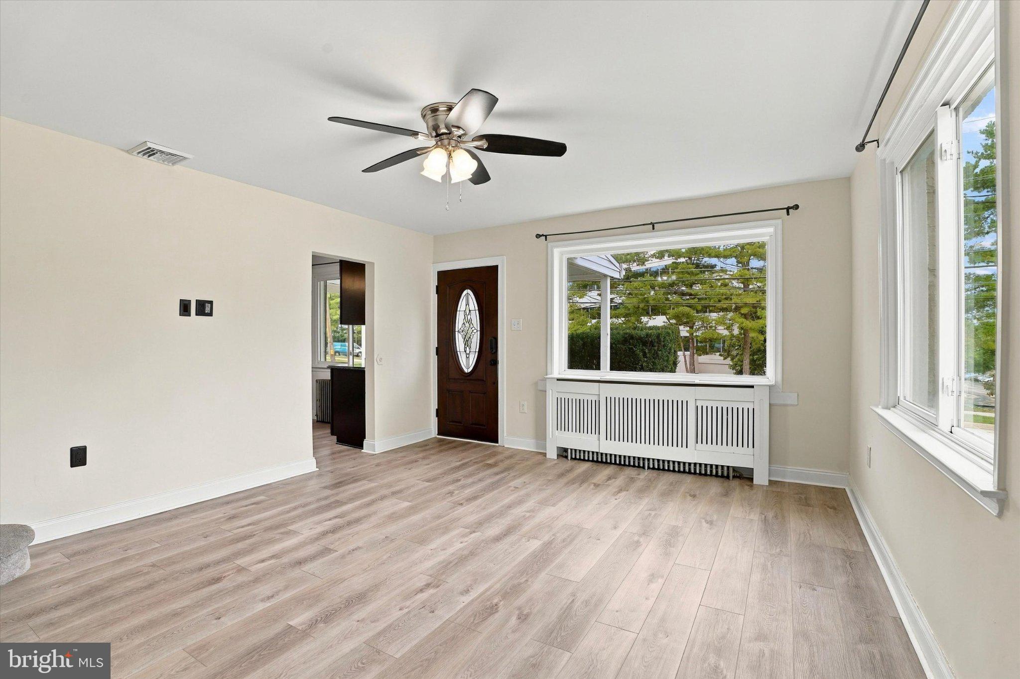 1509 COLWELL LANE