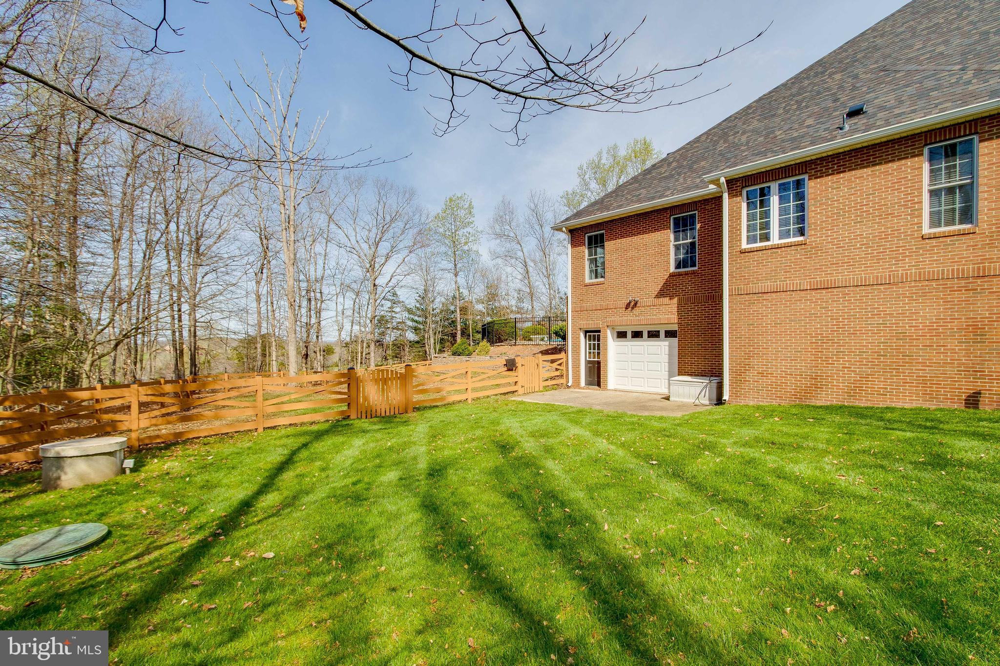 WINDSOR ESTATES - Residential