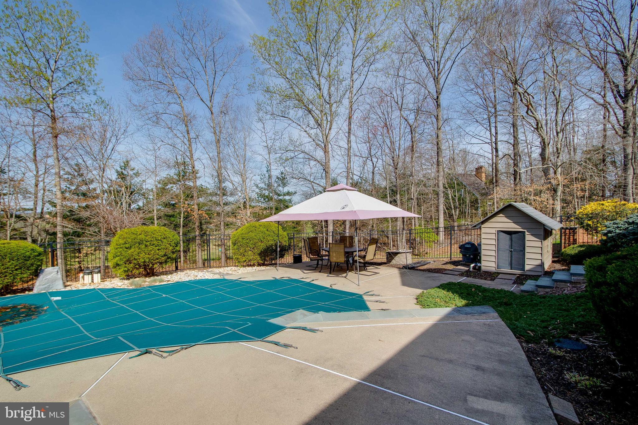 WINDSOR ESTATES - Residential