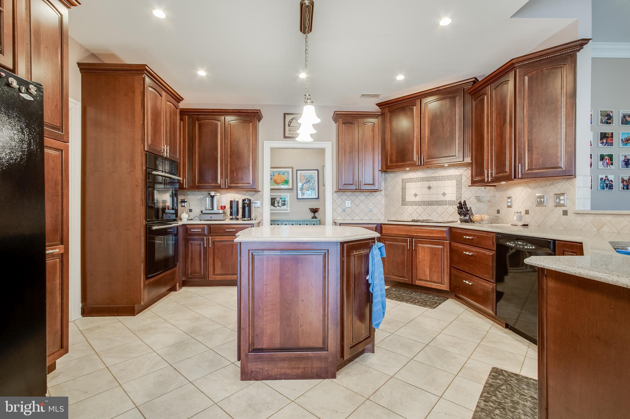 WINDSOR ESTATES - Residential