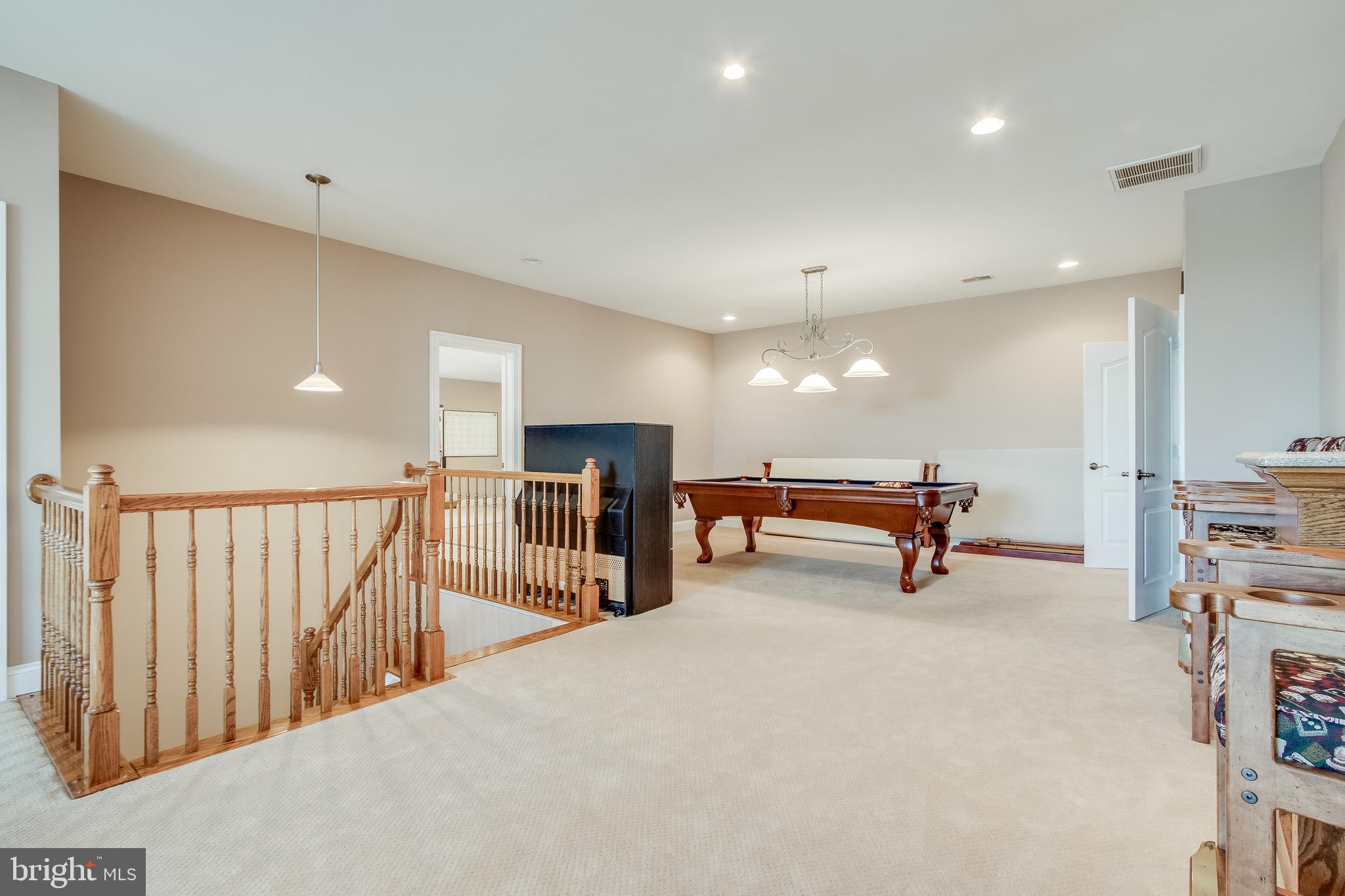 WINDSOR ESTATES - Residential