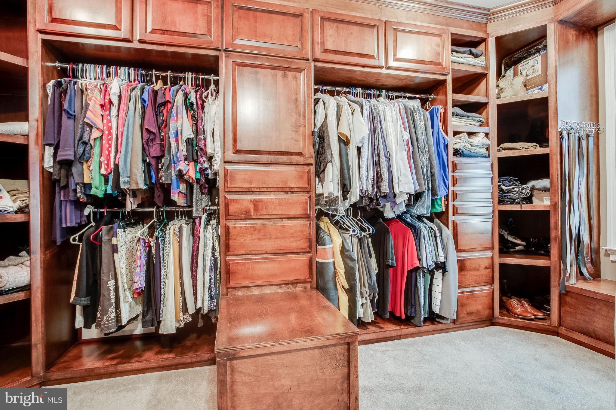 WINDSOR ESTATES - Residential