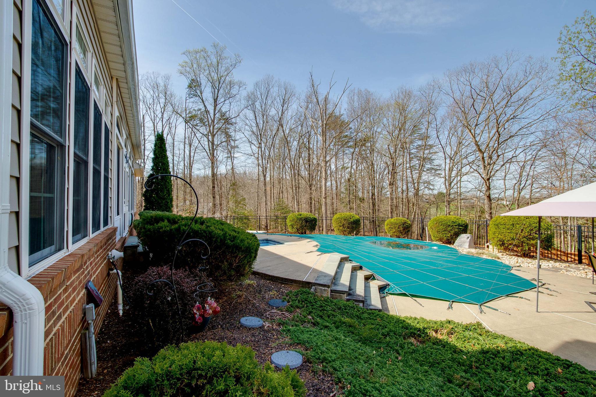 WINDSOR ESTATES - Residential