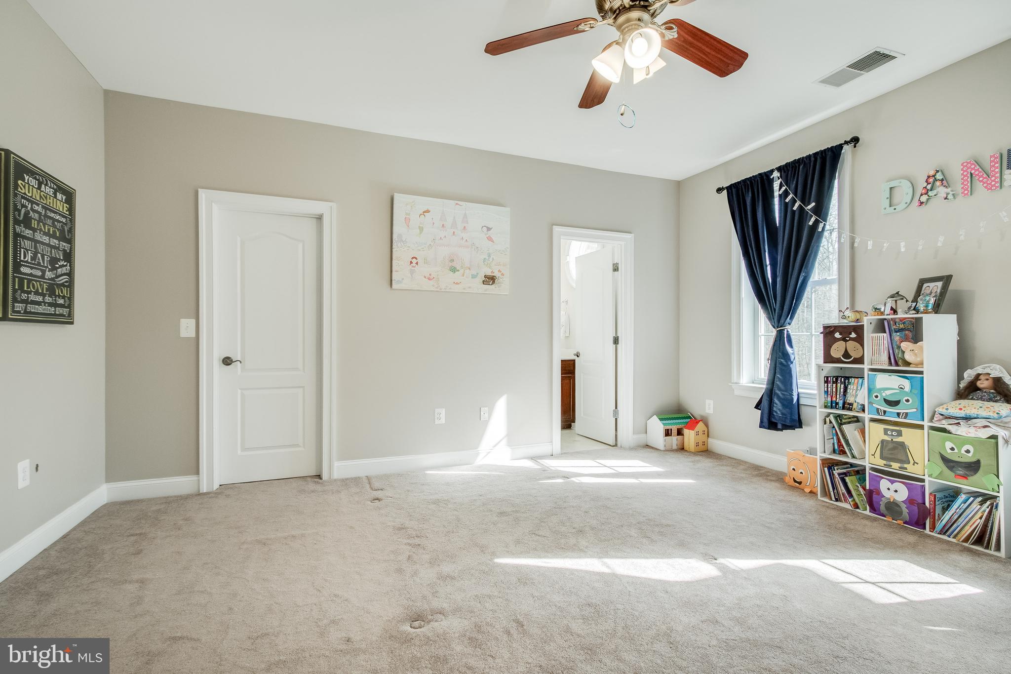 WINDSOR ESTATES - Residential