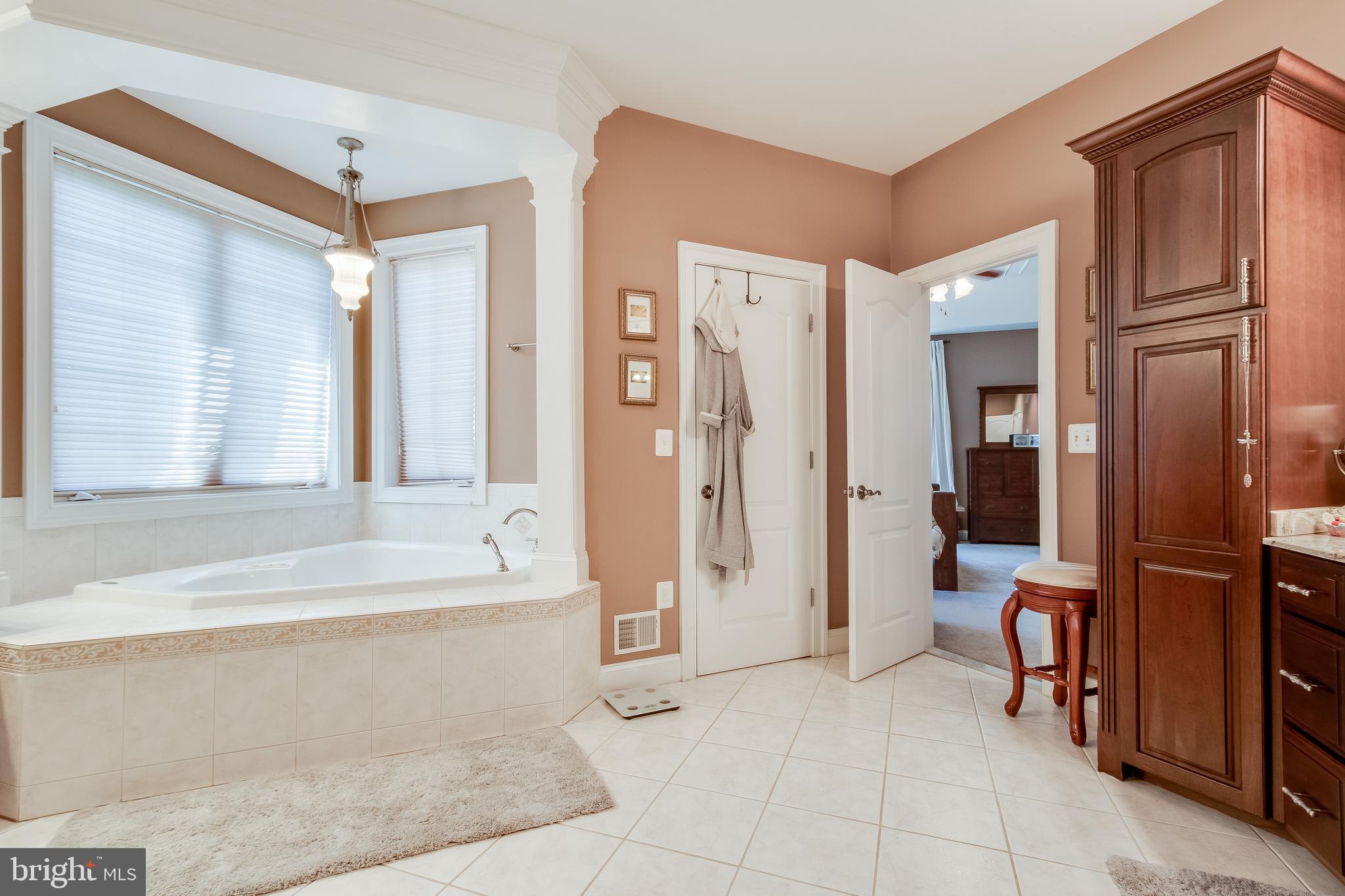 WINDSOR ESTATES - Residential