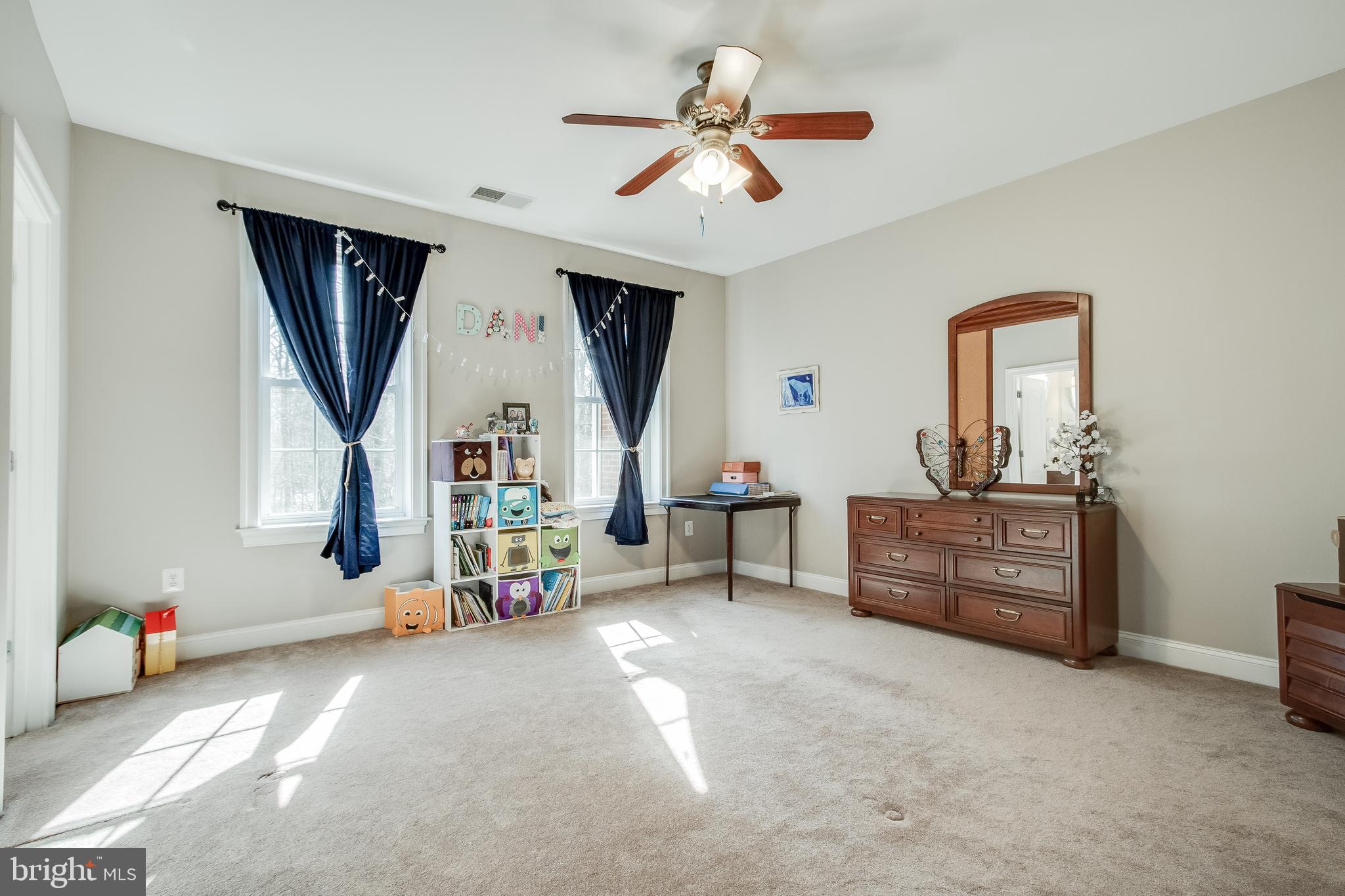 WINDSOR ESTATES - Residential