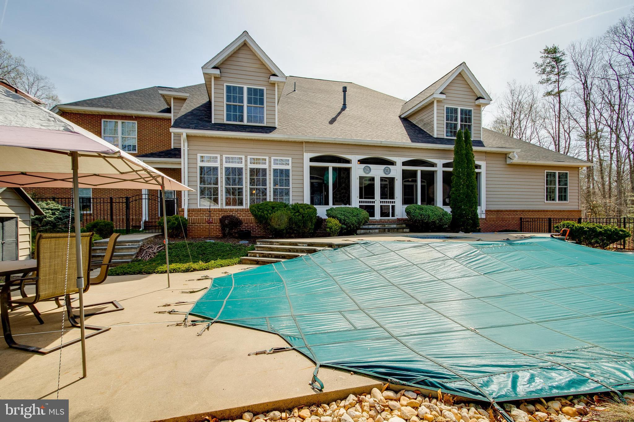 WINDSOR ESTATES - Residential