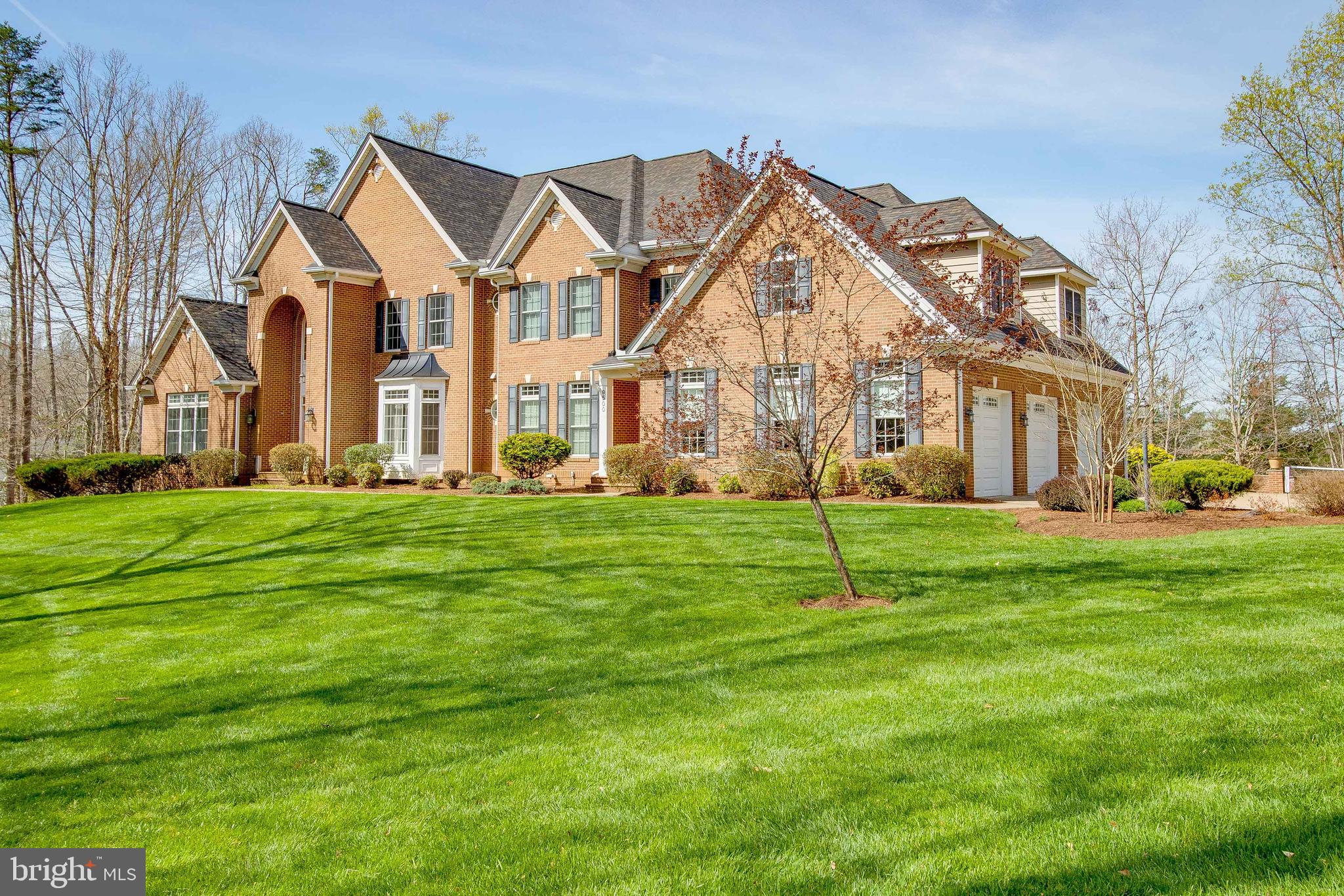 WINDSOR ESTATES - Residential