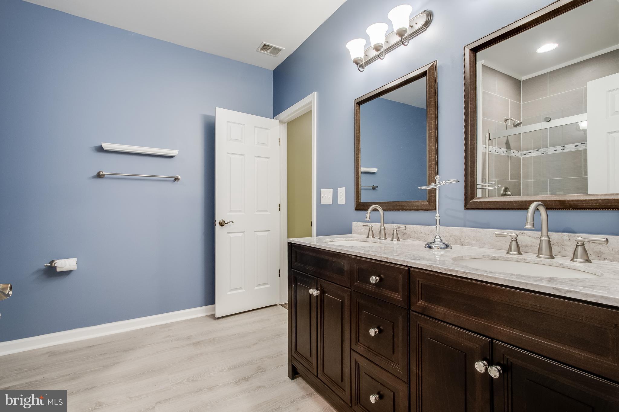 WINDSOR ESTATES - Residential