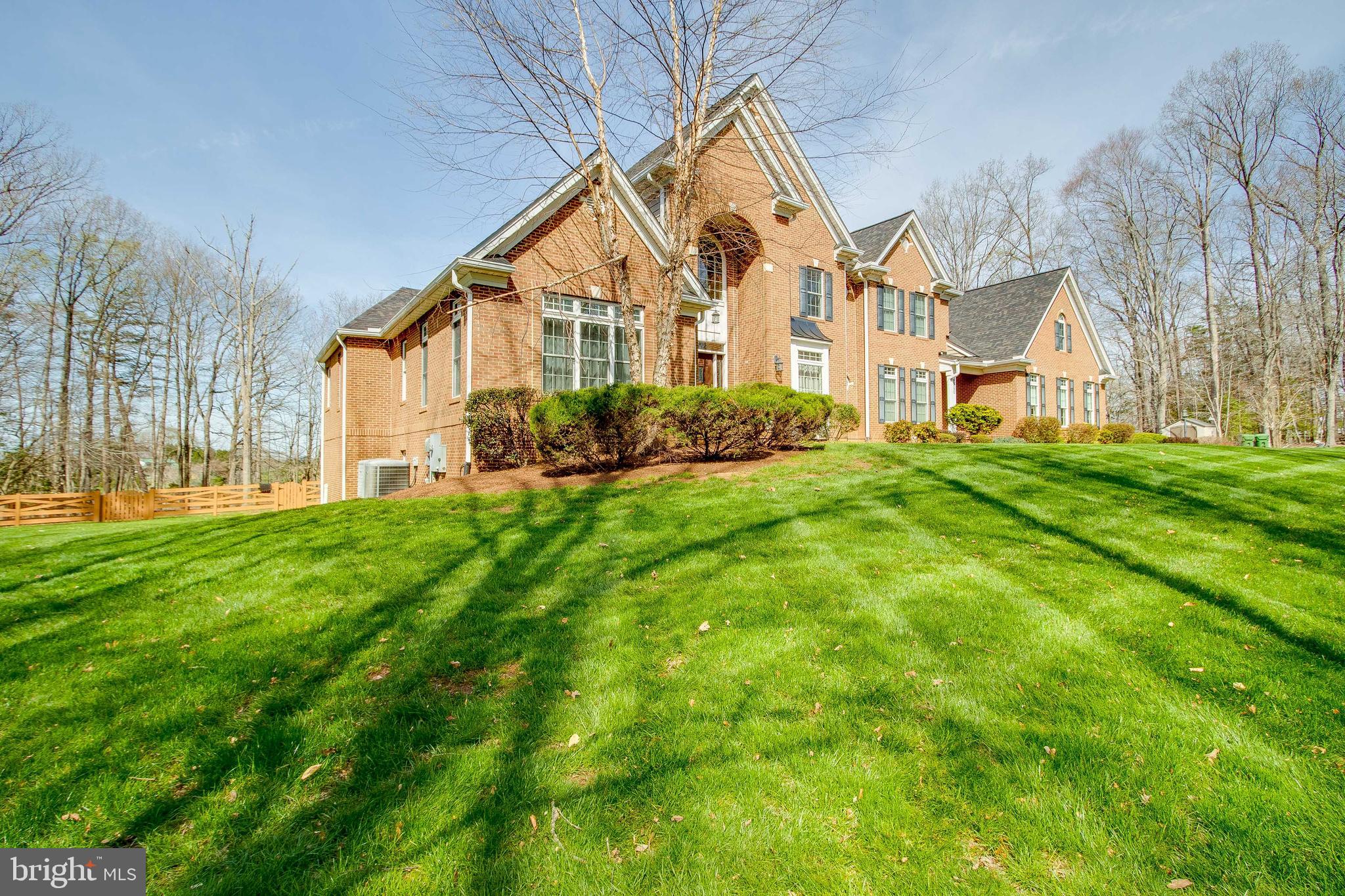 WINDSOR ESTATES - Residential