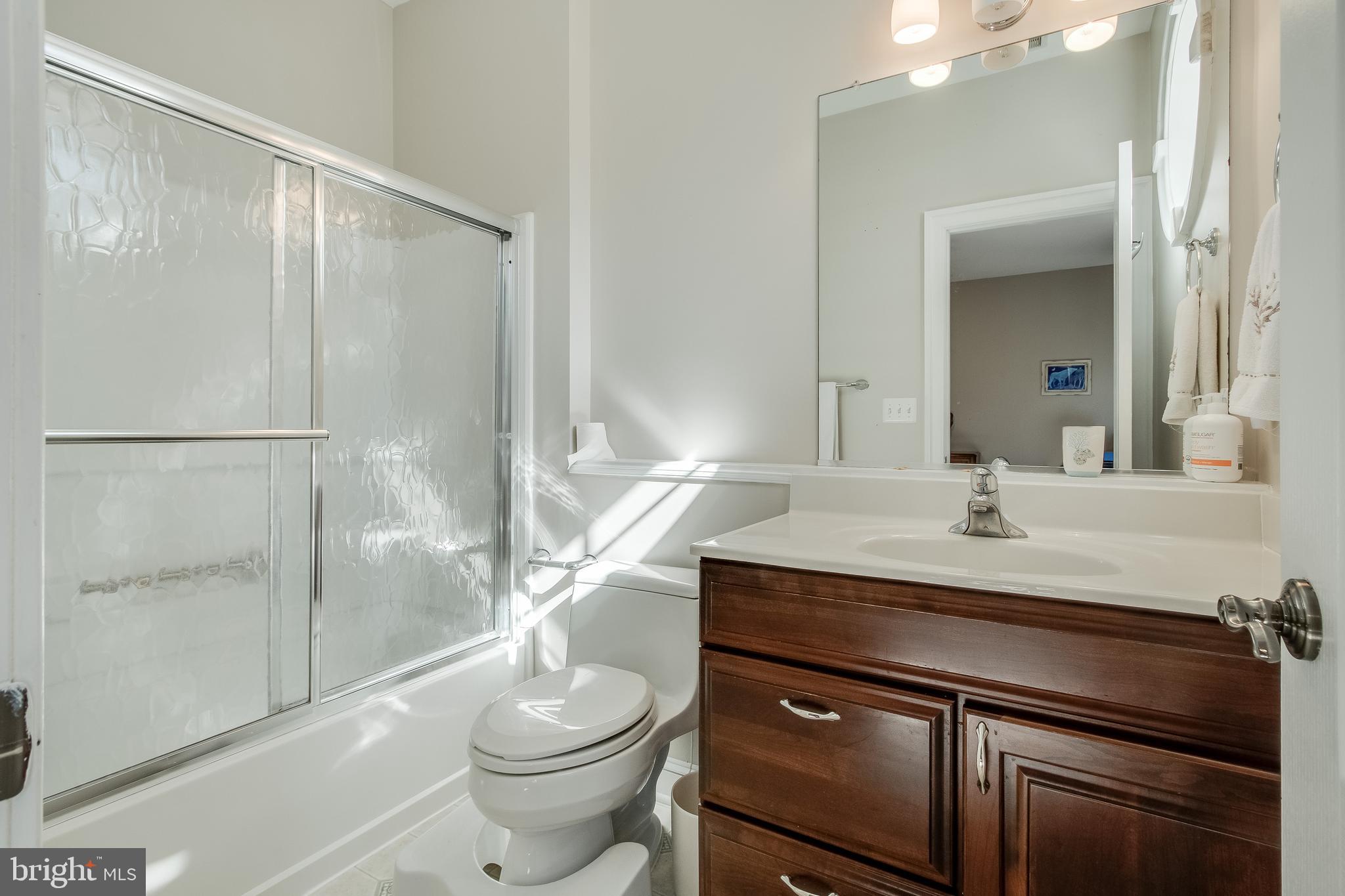 WINDSOR ESTATES - Residential