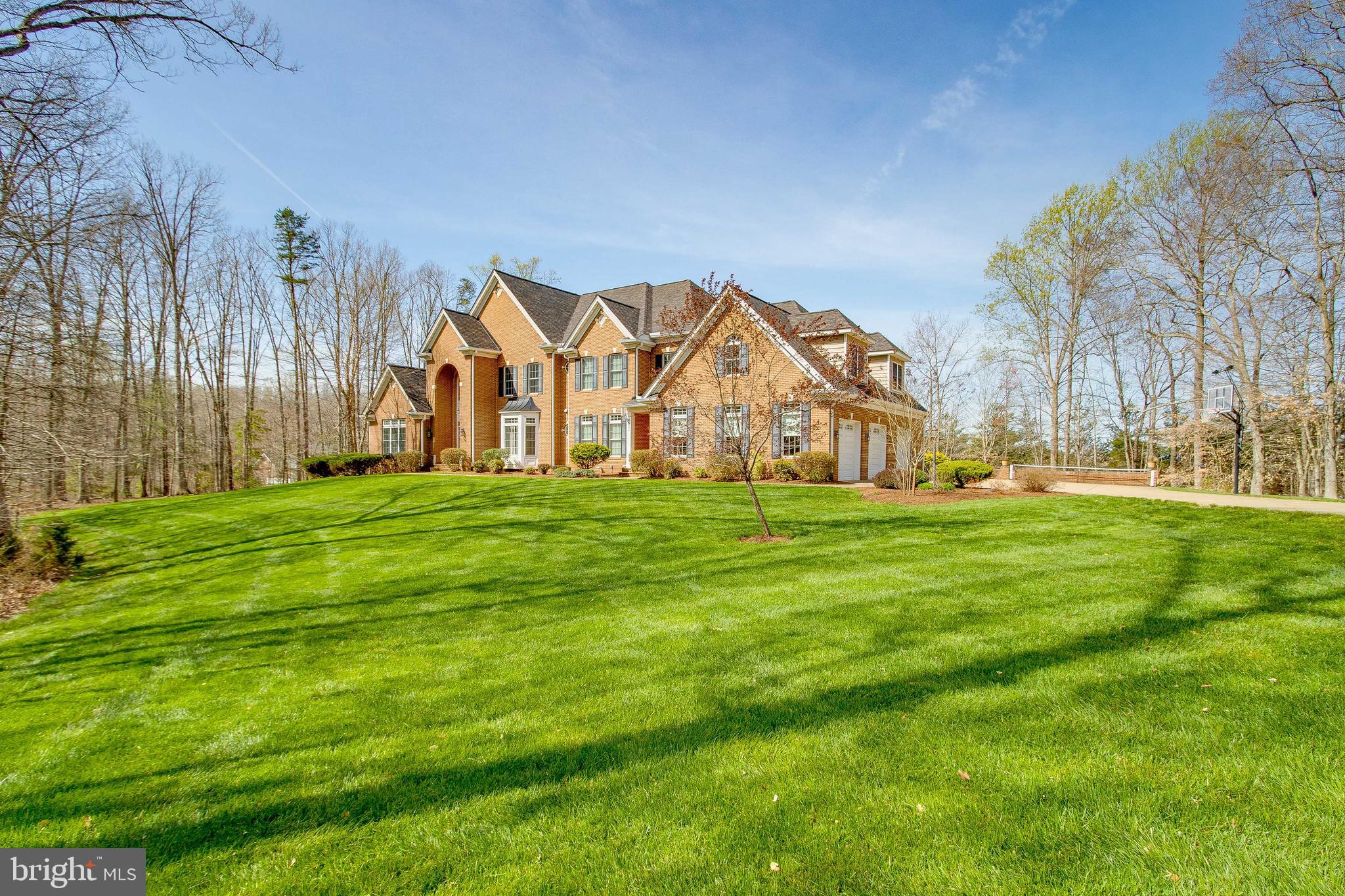 WINDSOR ESTATES - Residential