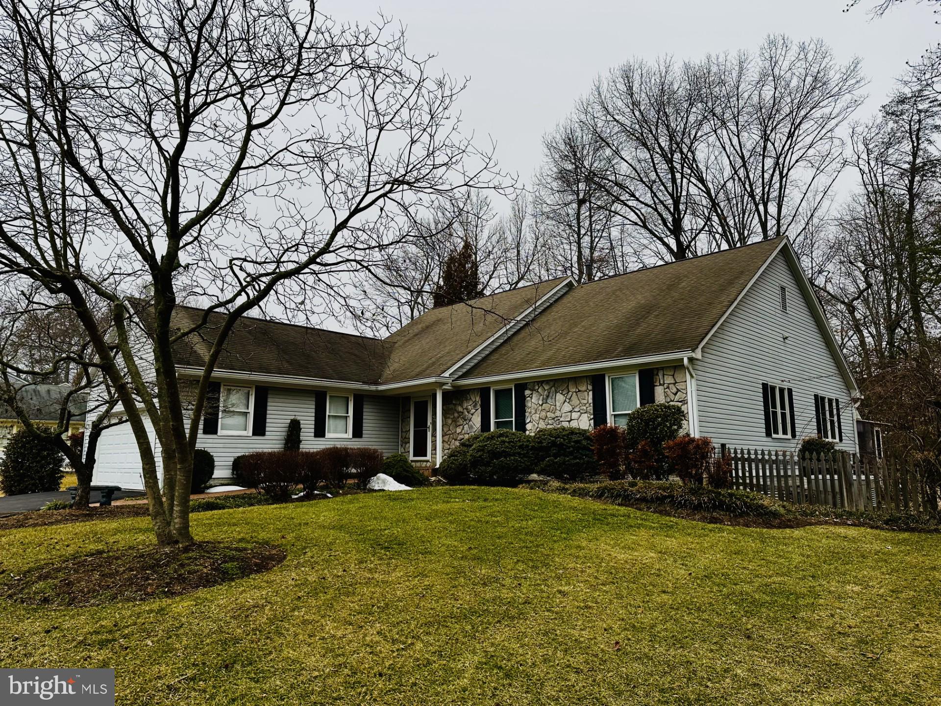 MIDDLERIDGE - Residential