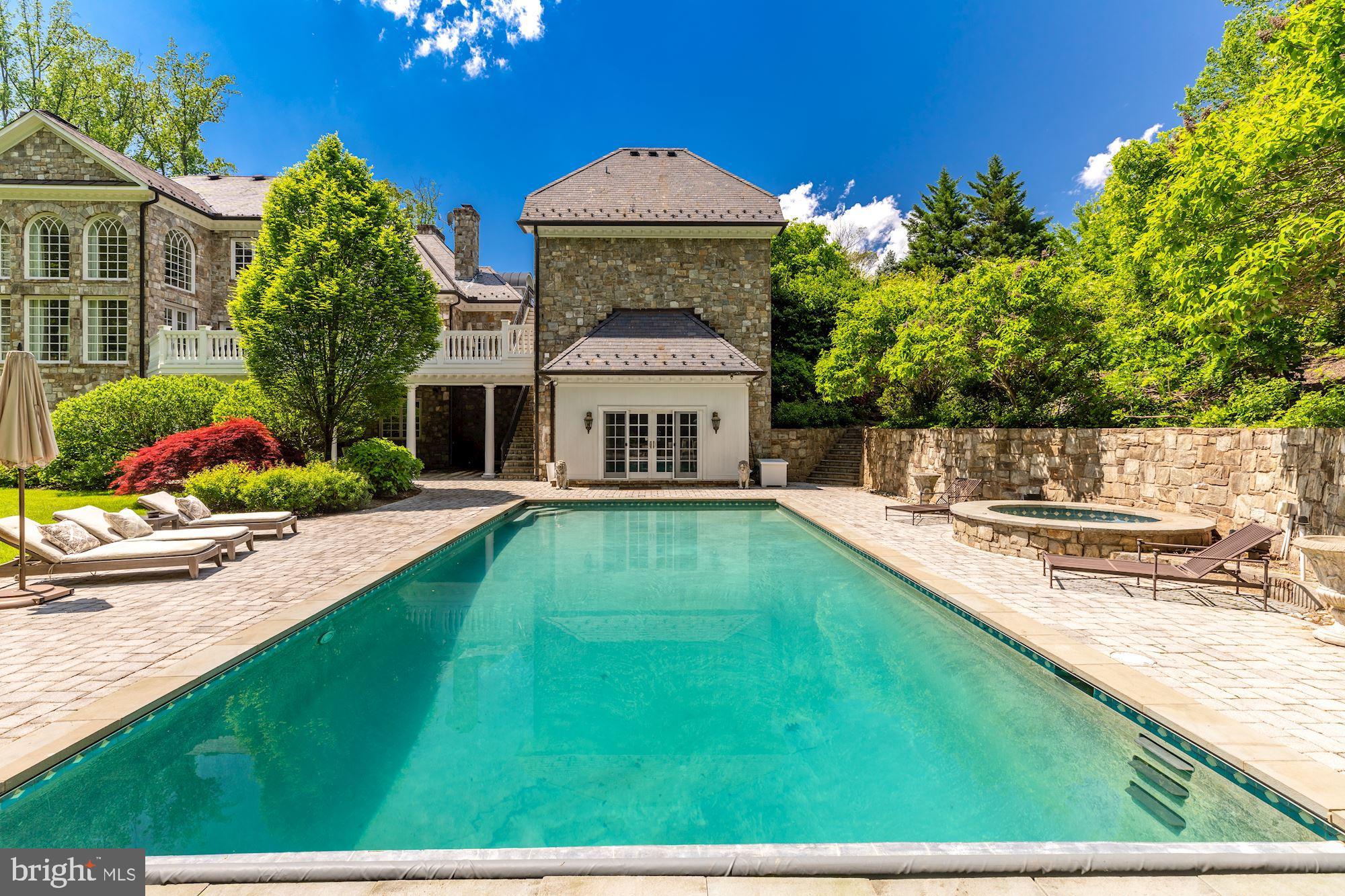 RIVINUS - Residential