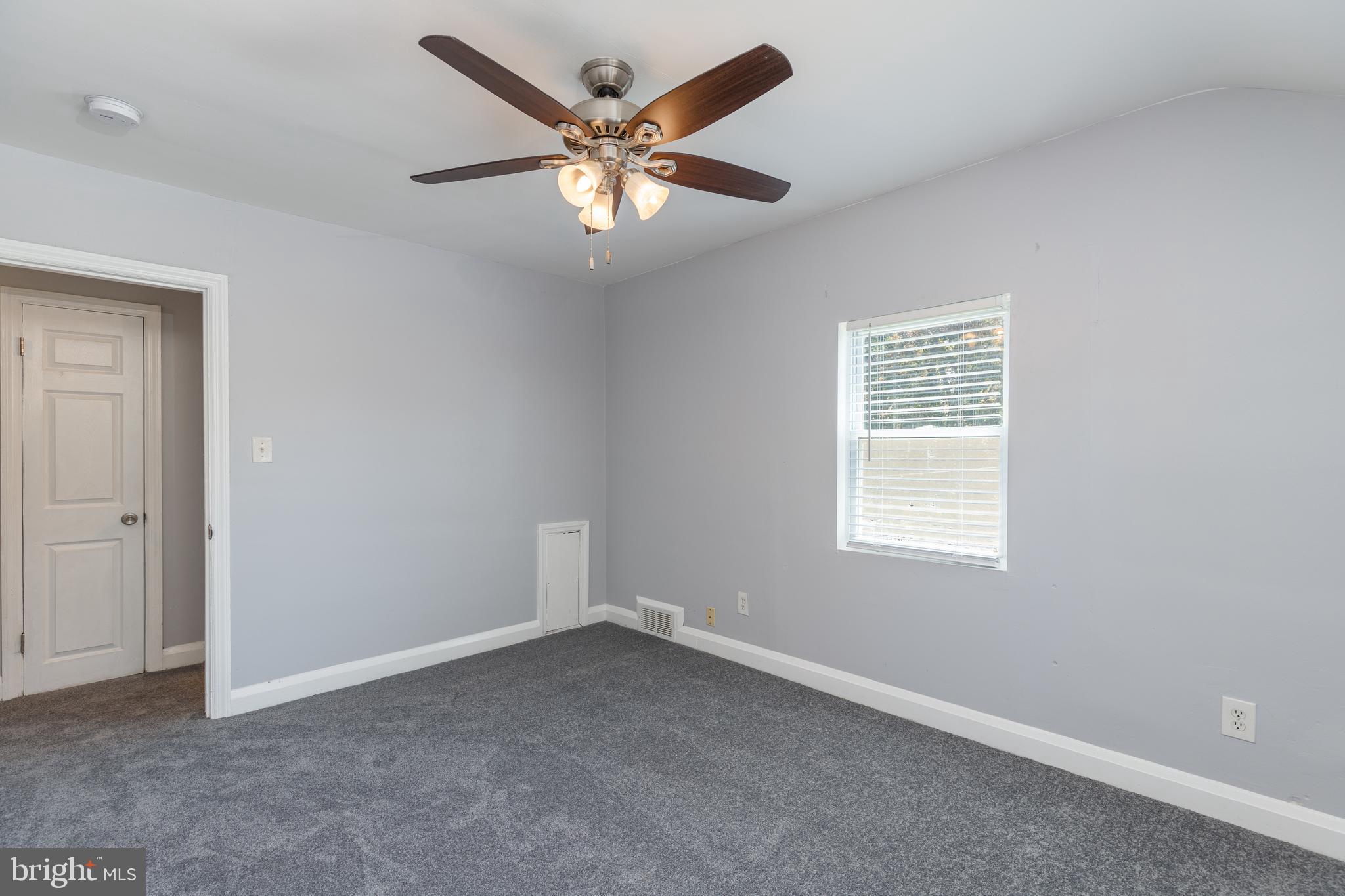 WINDSOR MILL - Residential