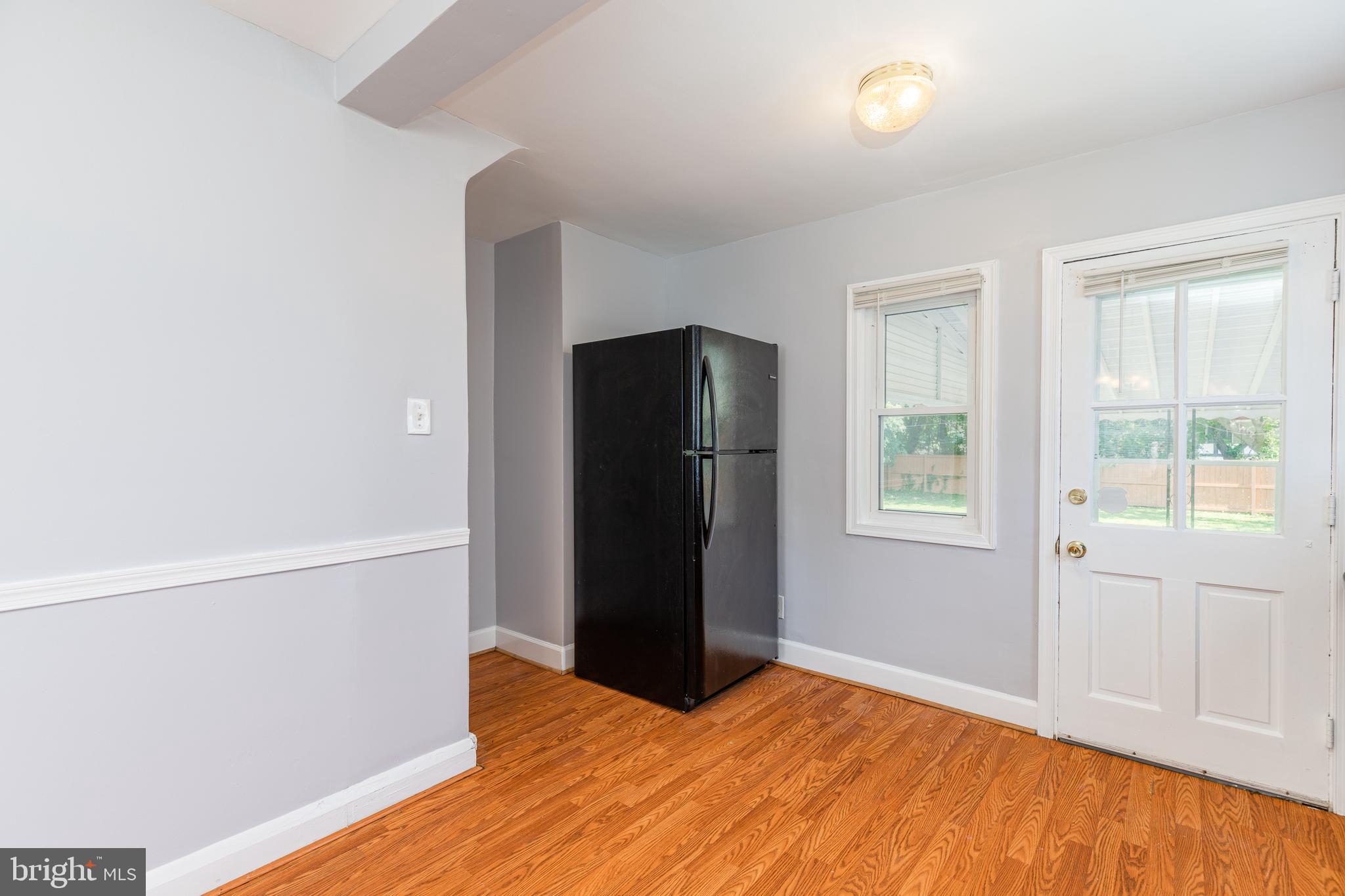 WINDSOR MILL - Residential