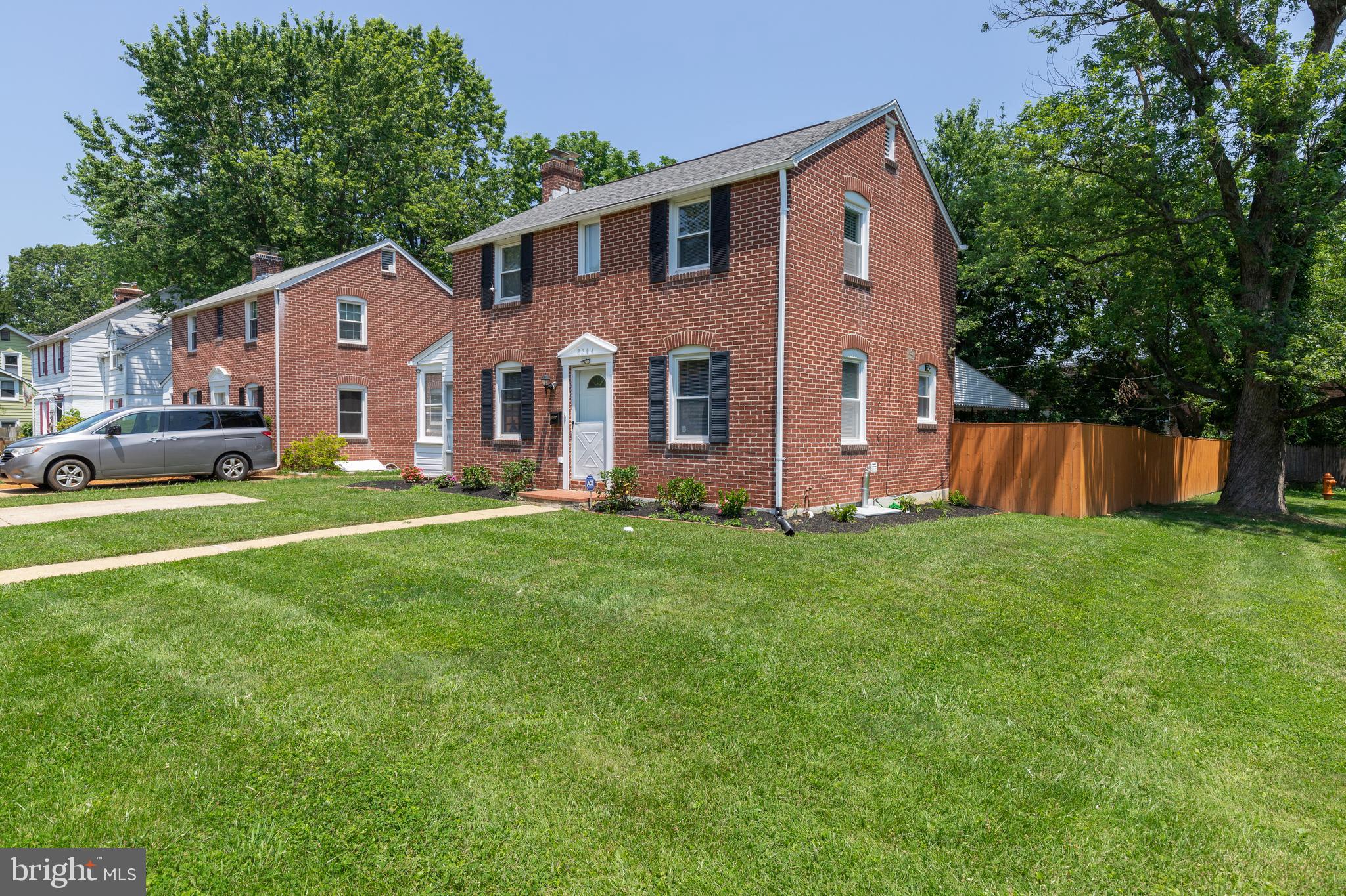 WINDSOR MILL - Residential