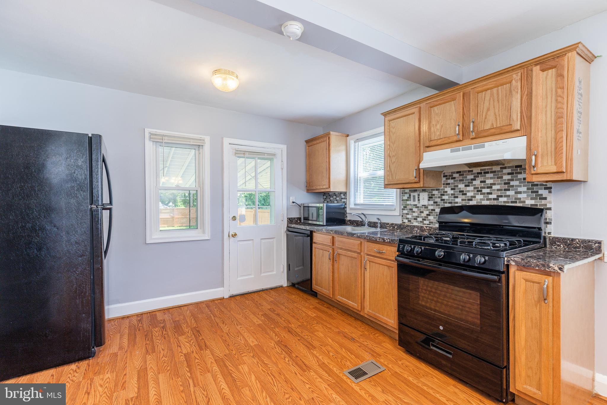 WINDSOR MILL - Residential