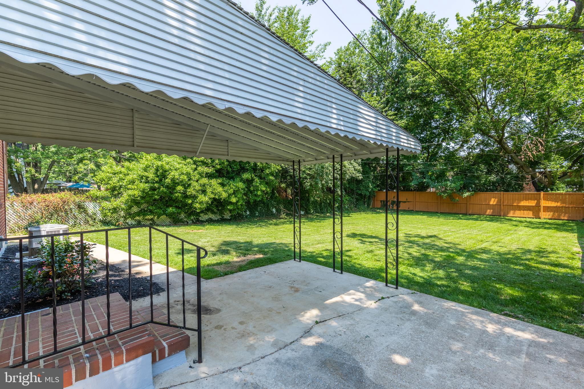 WINDSOR MILL - Residential