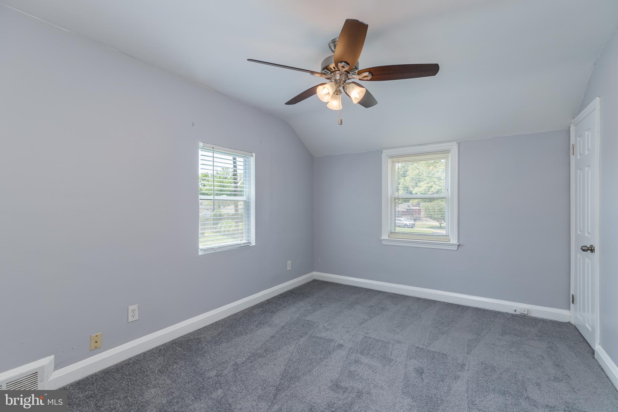 WINDSOR MILL - Residential